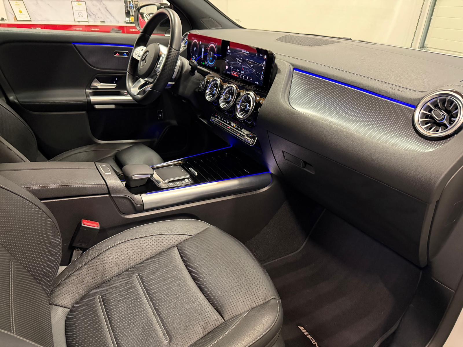 MERCEDES-BENZ EQA 350 Swiss Star AMG Line 4matic-image-10