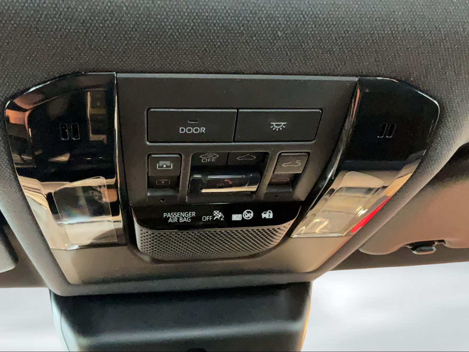 TOYOTA Land Cruiser 2.8 D 48V Invincible-image-7