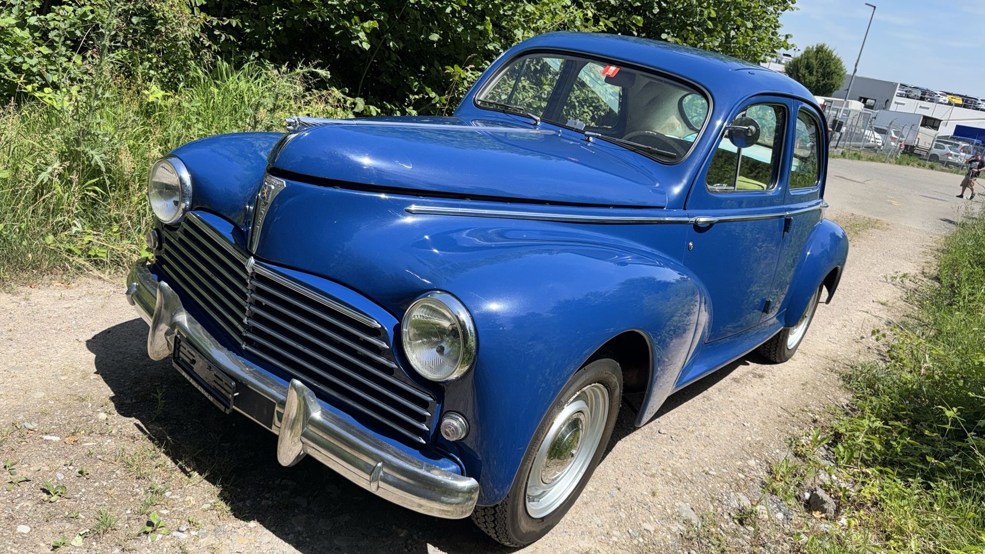 PEUGEOT 203-image-1