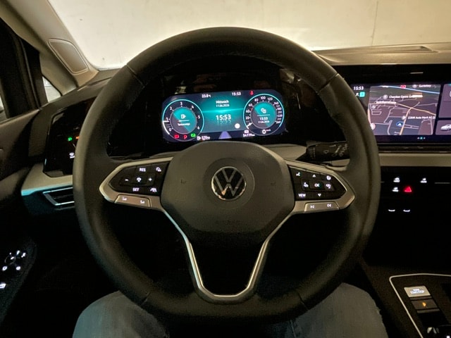 VW Golf Variant 2.0 TDI Life DSG-image-5