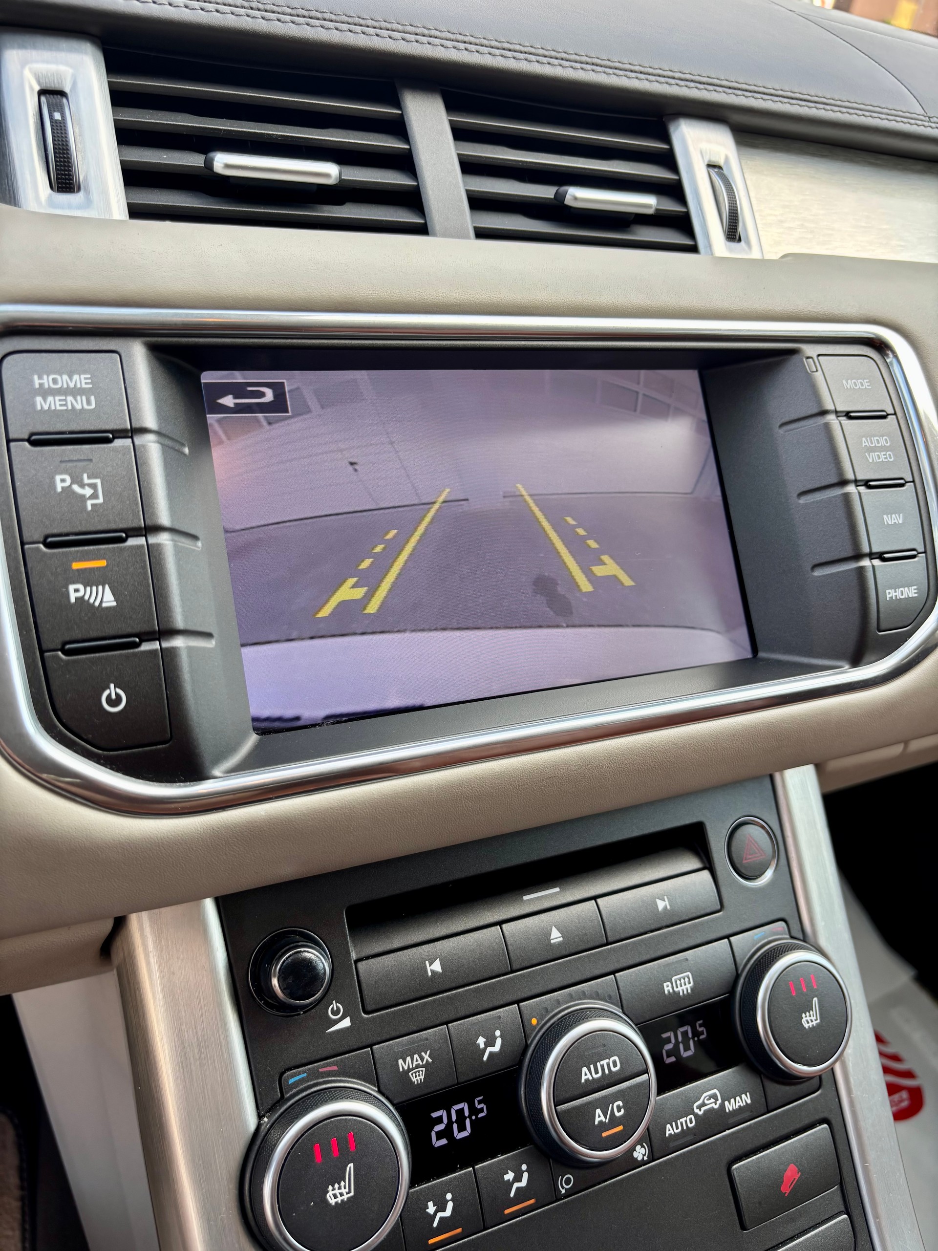 LAND ROVER Range Rover Evoque 2.0 Si4 Prestige AT6-image-11