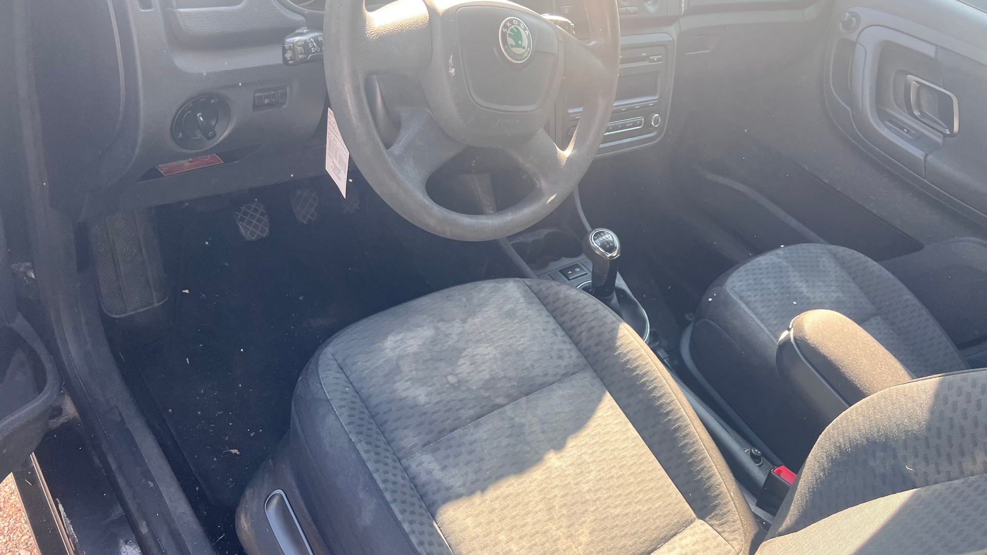SKODA Fabia 1.2 TSI Ambiente-image-4