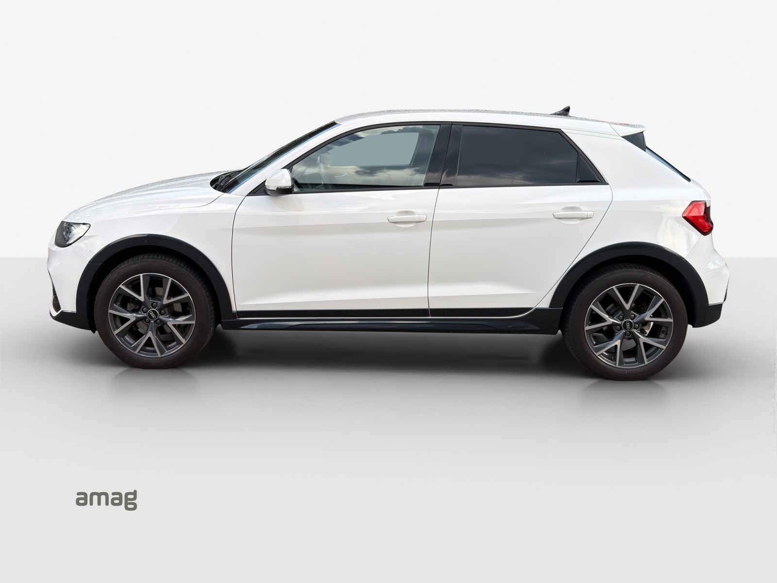 AUDI A1 City Carver 30 TFSI Attraction S-tronic-image-1
