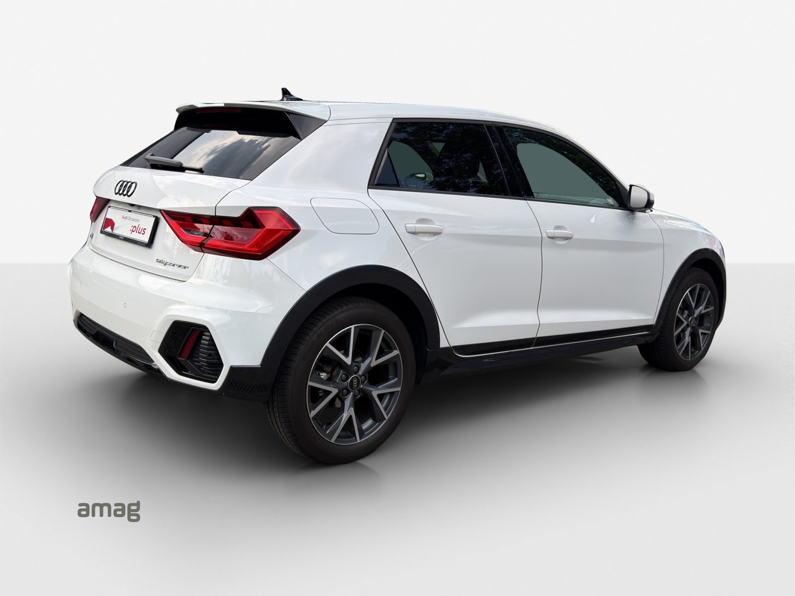 AUDI A1 City Carver 30 TFSI Attraction S-tronic-image-4