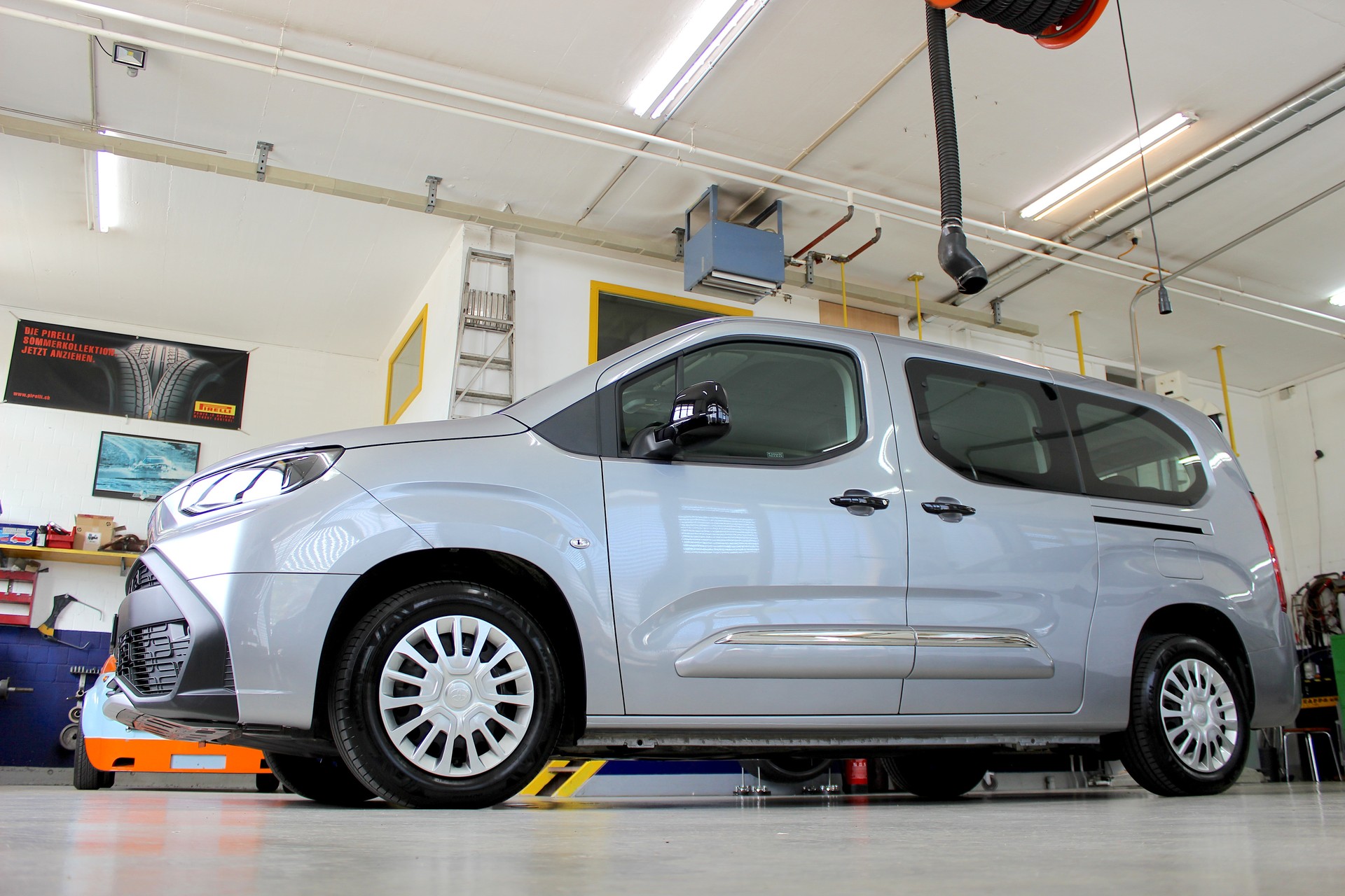 TOYOTA Proace City Verso EV 52 kWh Trend Swiss Long 💥 TOP Ausstattung 💥 7 Sitze 💥 Garantie 💥 Lieferung möglich-image-10