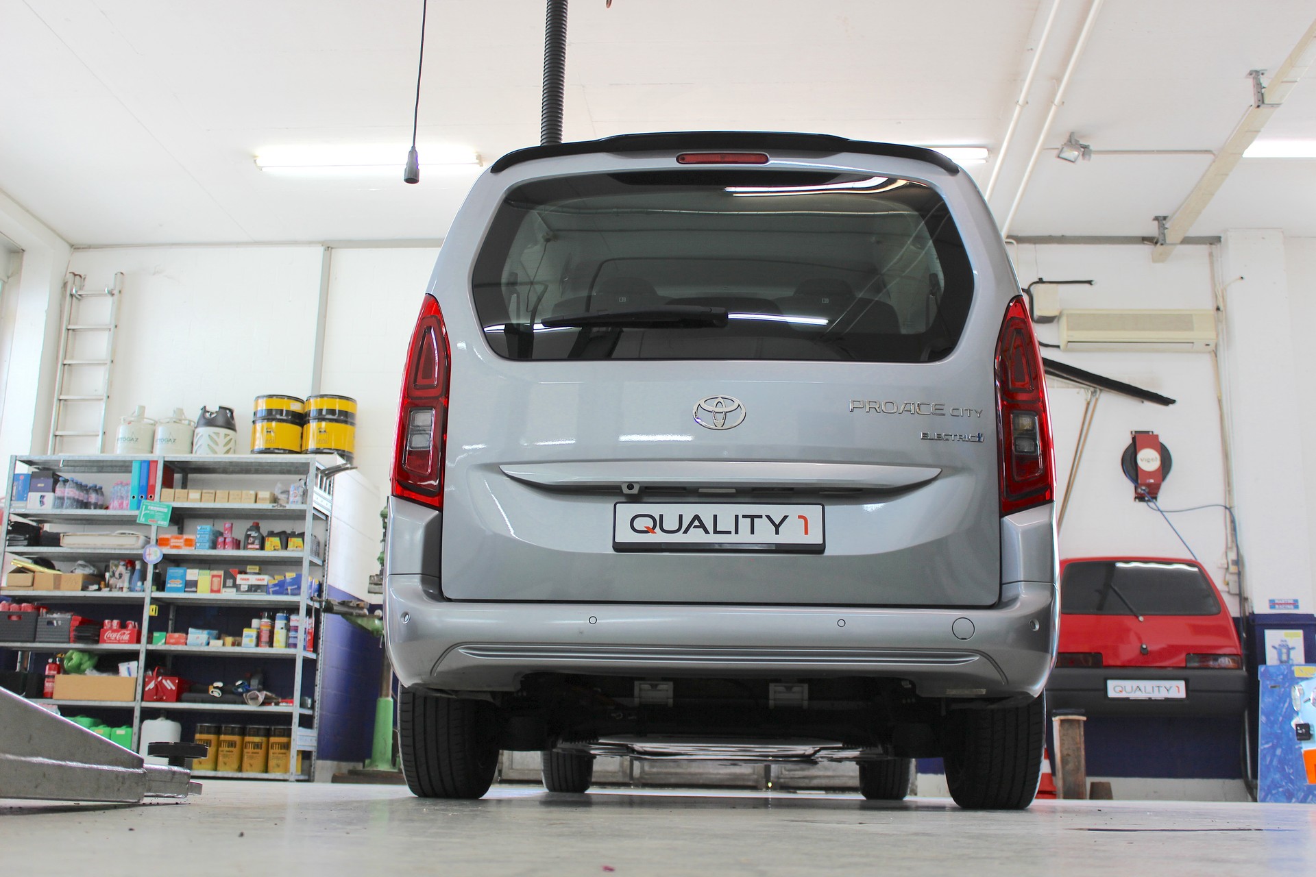 TOYOTA Proace City Verso EV 52 kWh Trend Swiss Long 💥 TOP Ausstattung 💥 7 Sitze 💥 Garantie 💥 Lieferung möglich-image-8