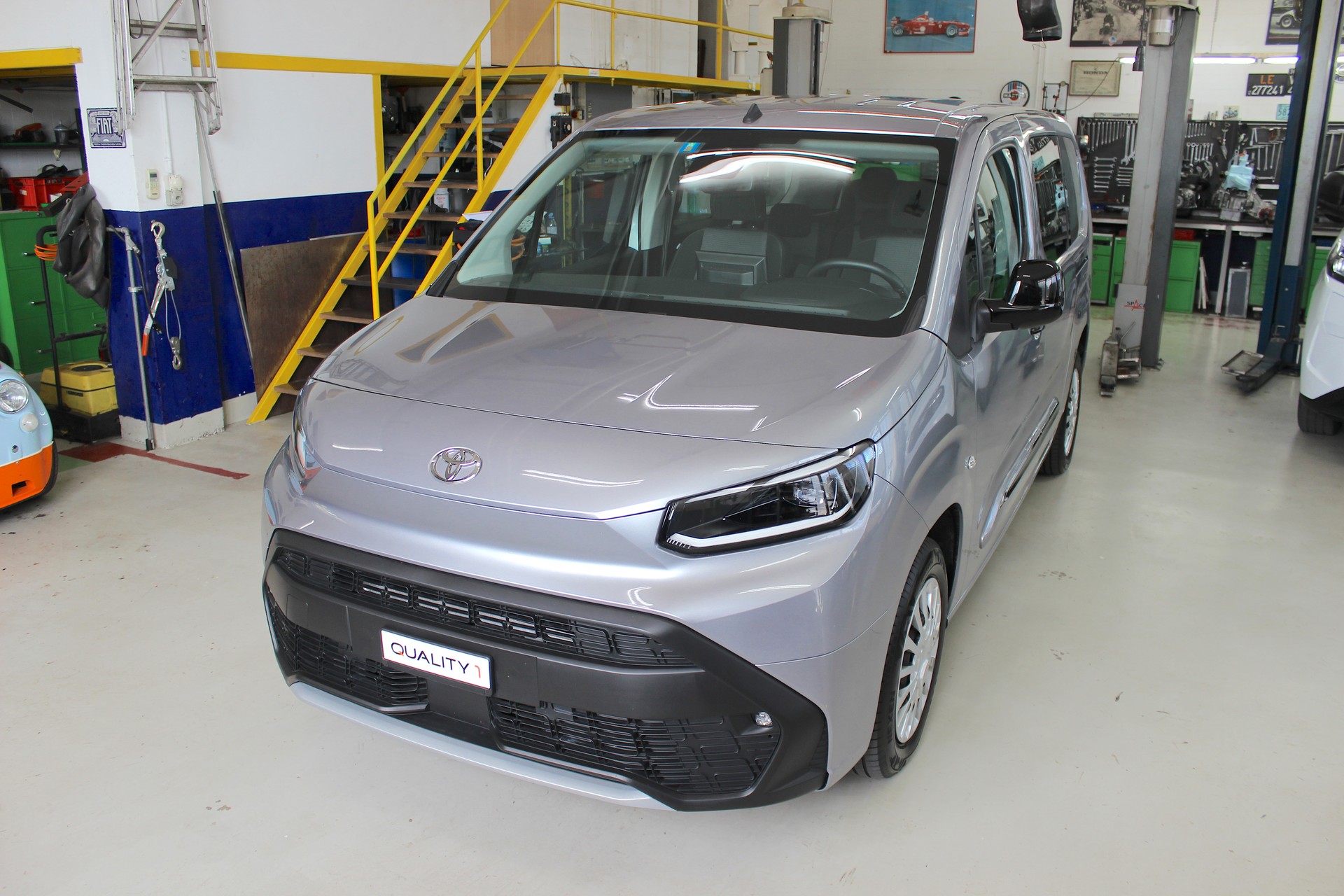 TOYOTA Proace City Verso EV 52 kWh Trend Swiss Long 💥 TOP Ausstattung 💥 7 Sitze 💥 Garantie 💥 Lieferung möglich-image-11