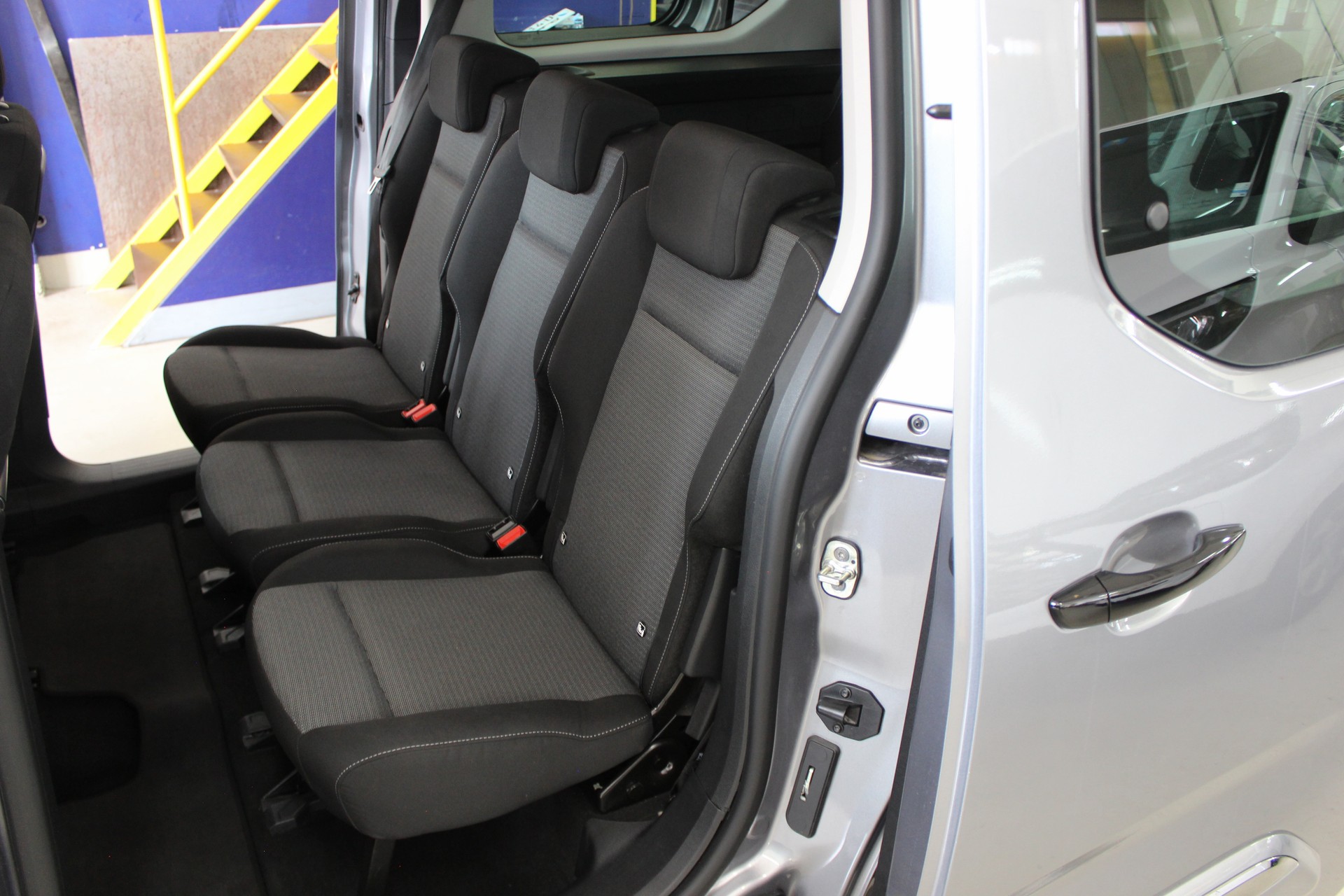 TOYOTA Proace City Verso EV 52 kWh Trend Swiss Long 💥 TOP Ausstattung 💥 7 Sitze 💥 Garantie 💥 Lieferung möglich-image-29
