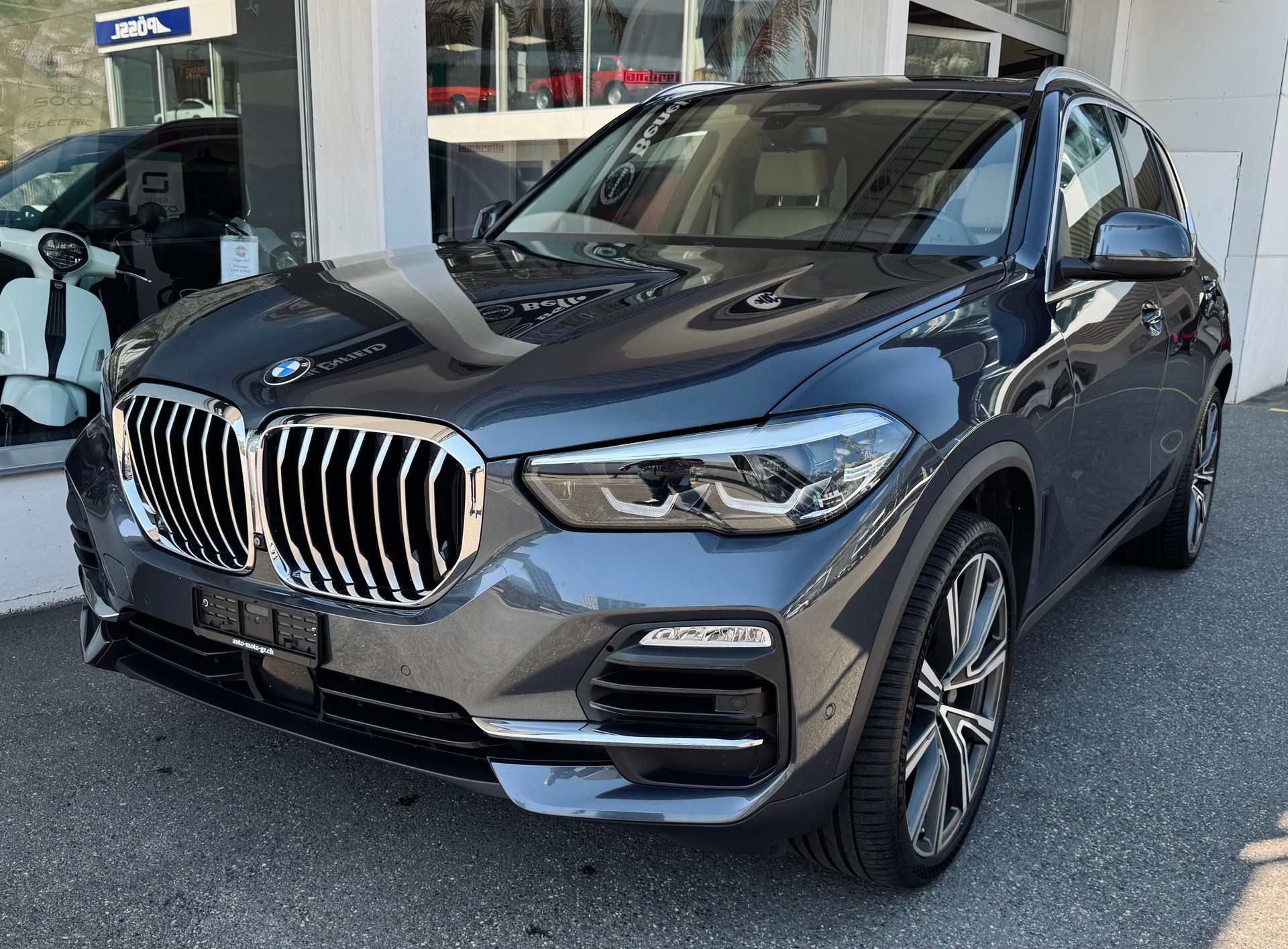 BMW X5 xDrive 40i Individual-image-5