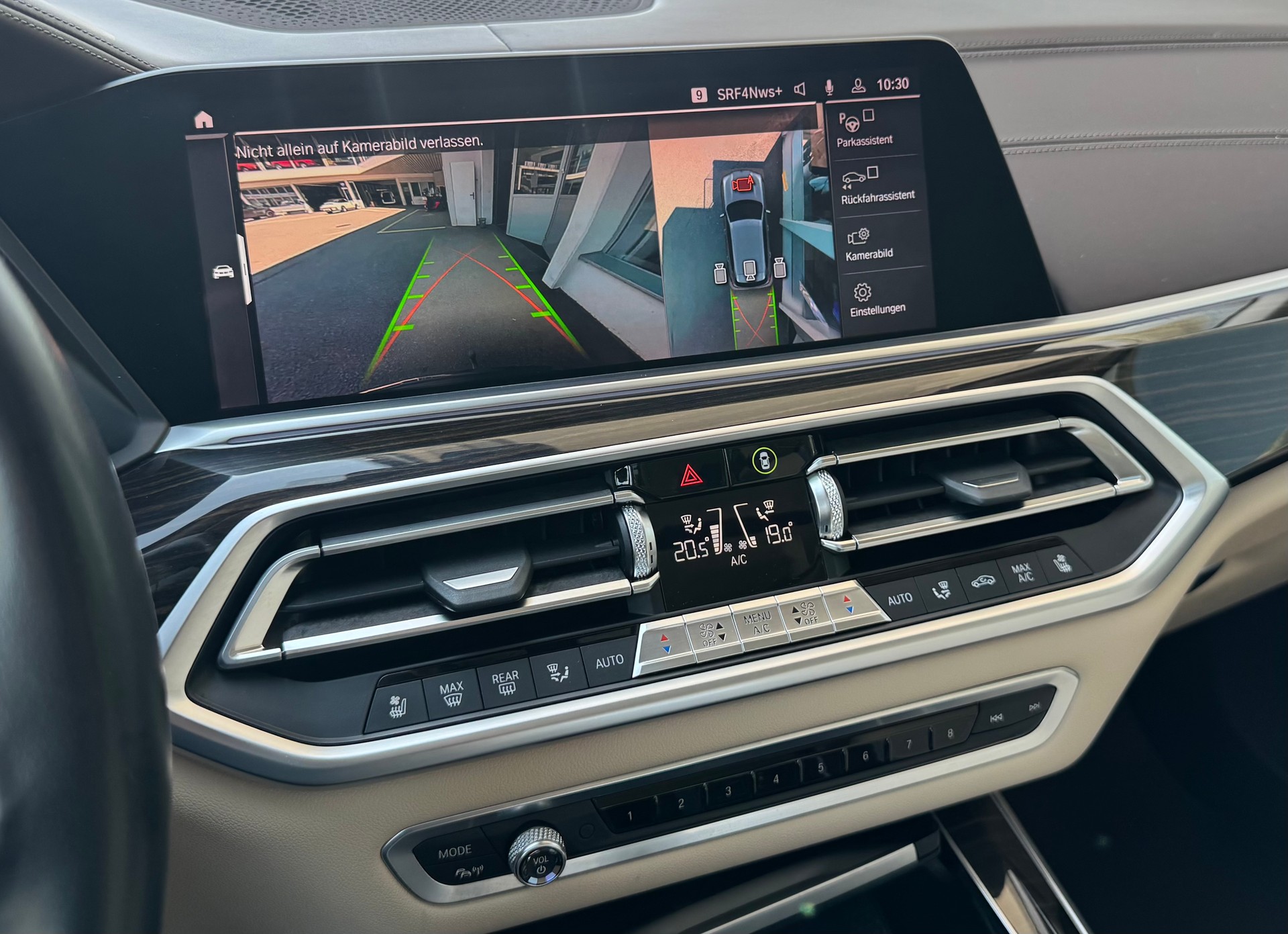 BMW X5 xDrive 40i Individual-image-15