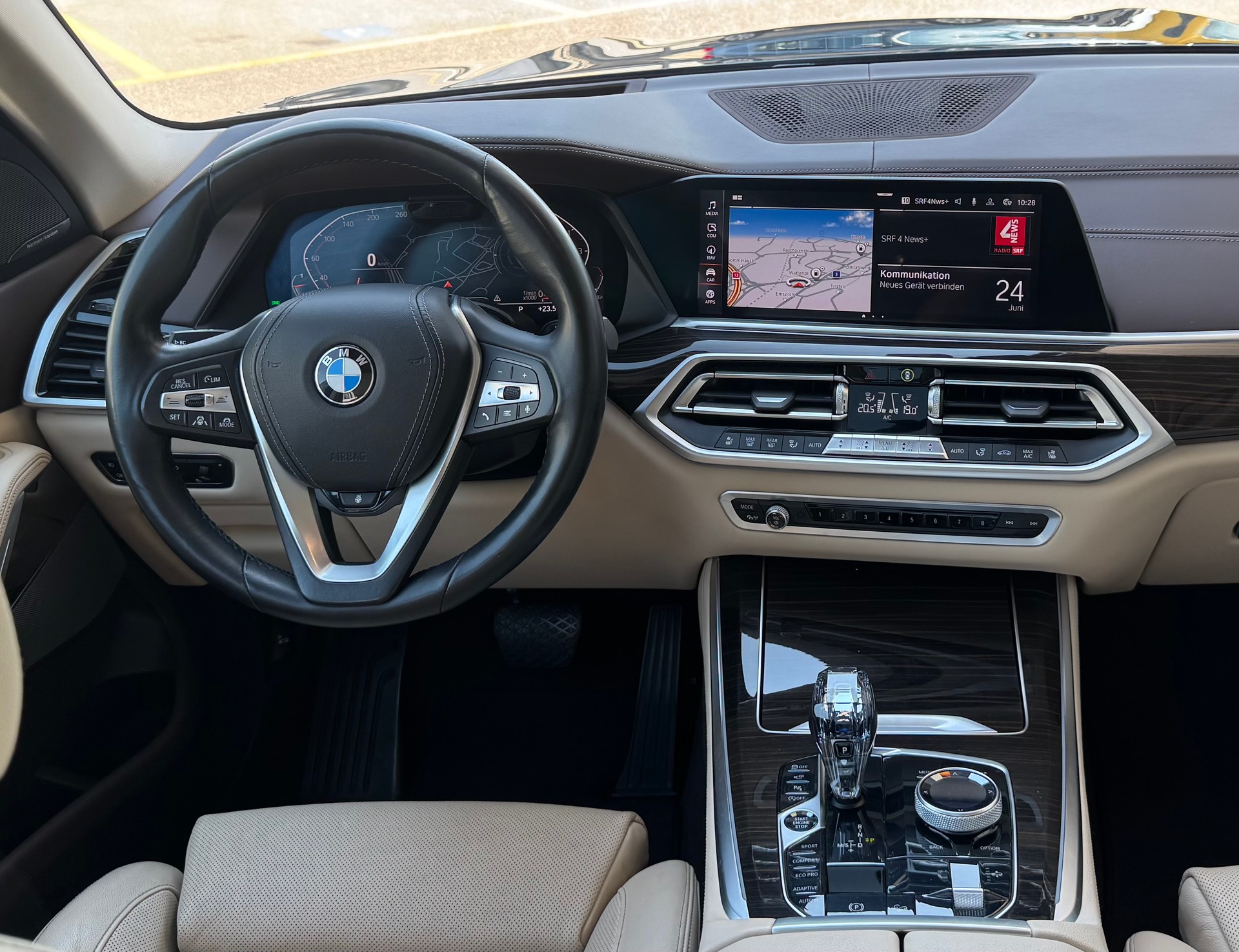 BMW X5 xDrive 40i Individual-image-12