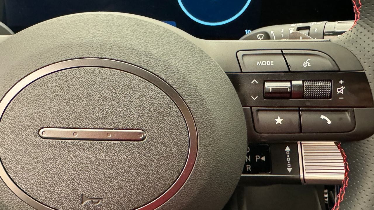 HYUNDAI Tucson 1.6 TGDI HEV N-Line 4WD-image-9