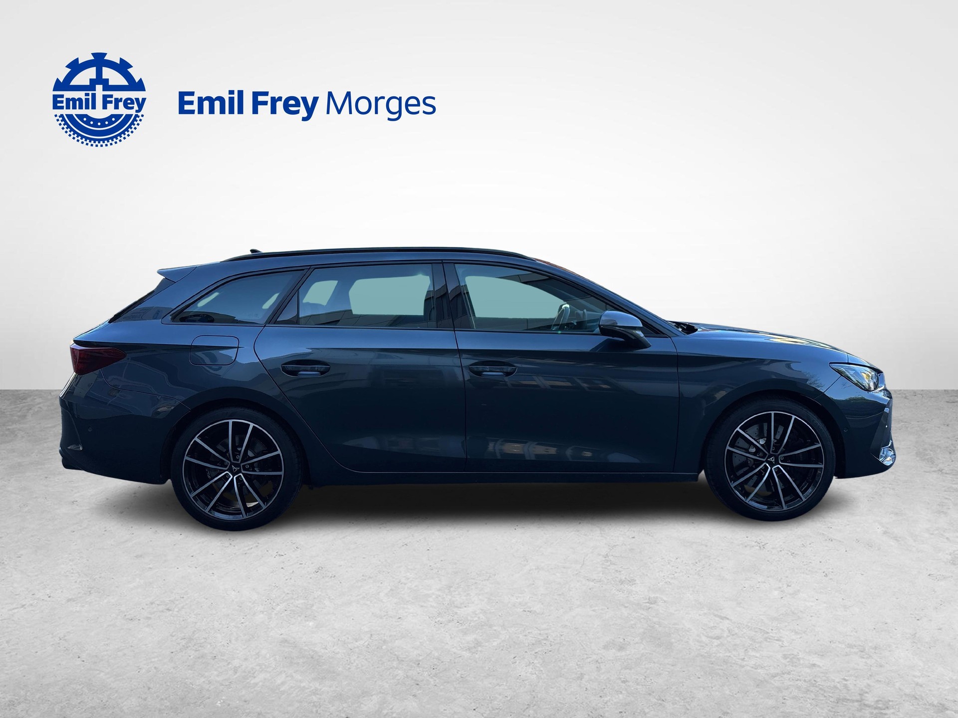 CUPRA Leon ST 2.0 TSI 333 VZ 4Drive DSG-image-1