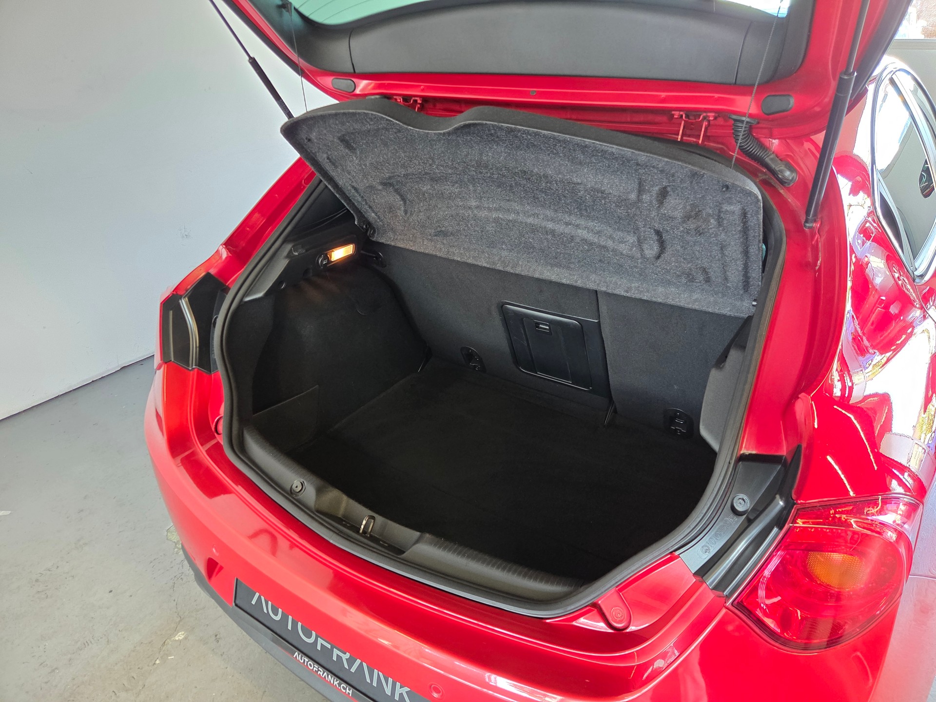 ALFA ROMEO Giulietta 1750 TBi Quadrifogl. Verde TCT-image-20