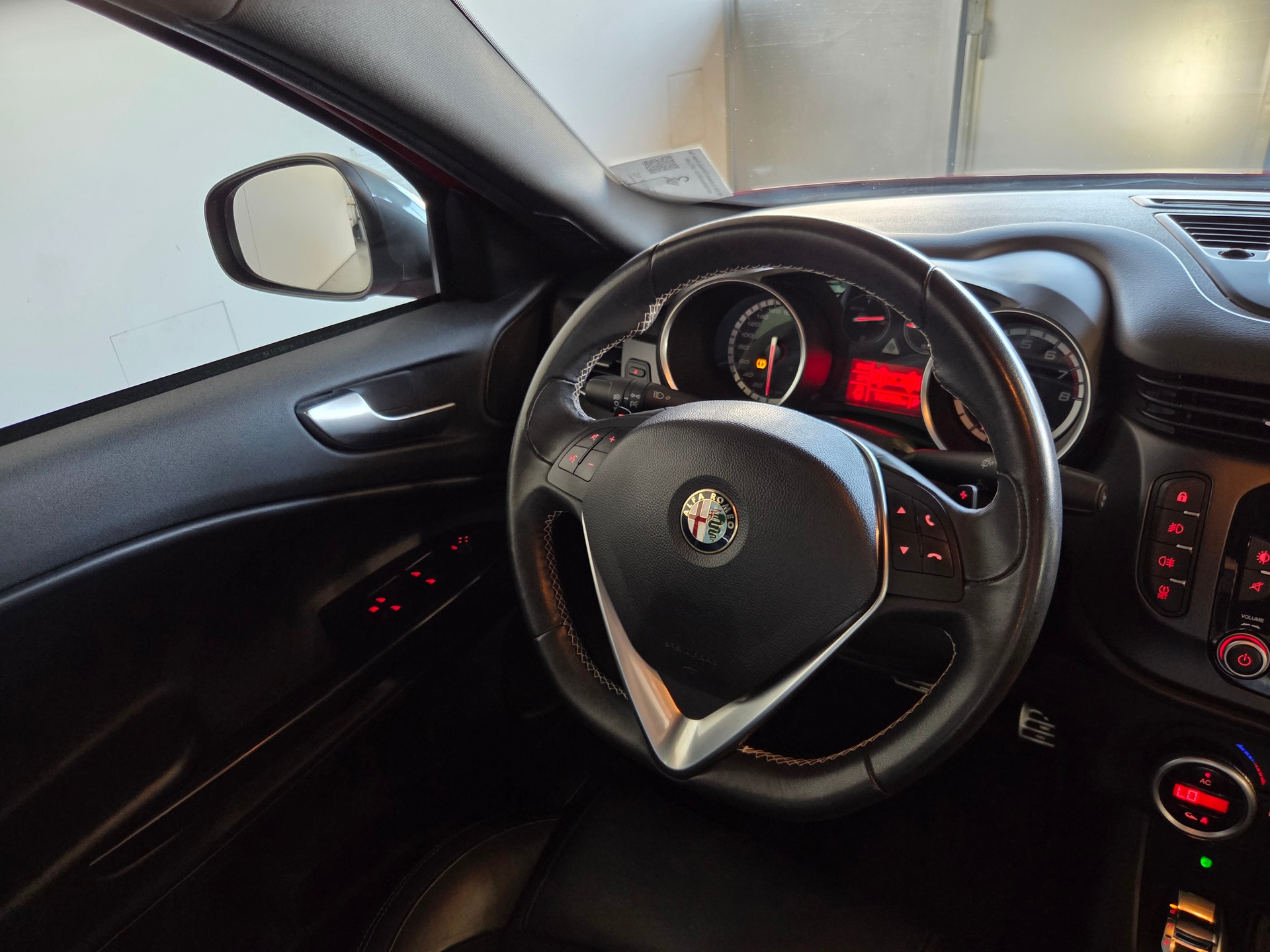 ALFA ROMEO Giulietta 1750 TBi Quadrifogl. Verde TCT-image-15