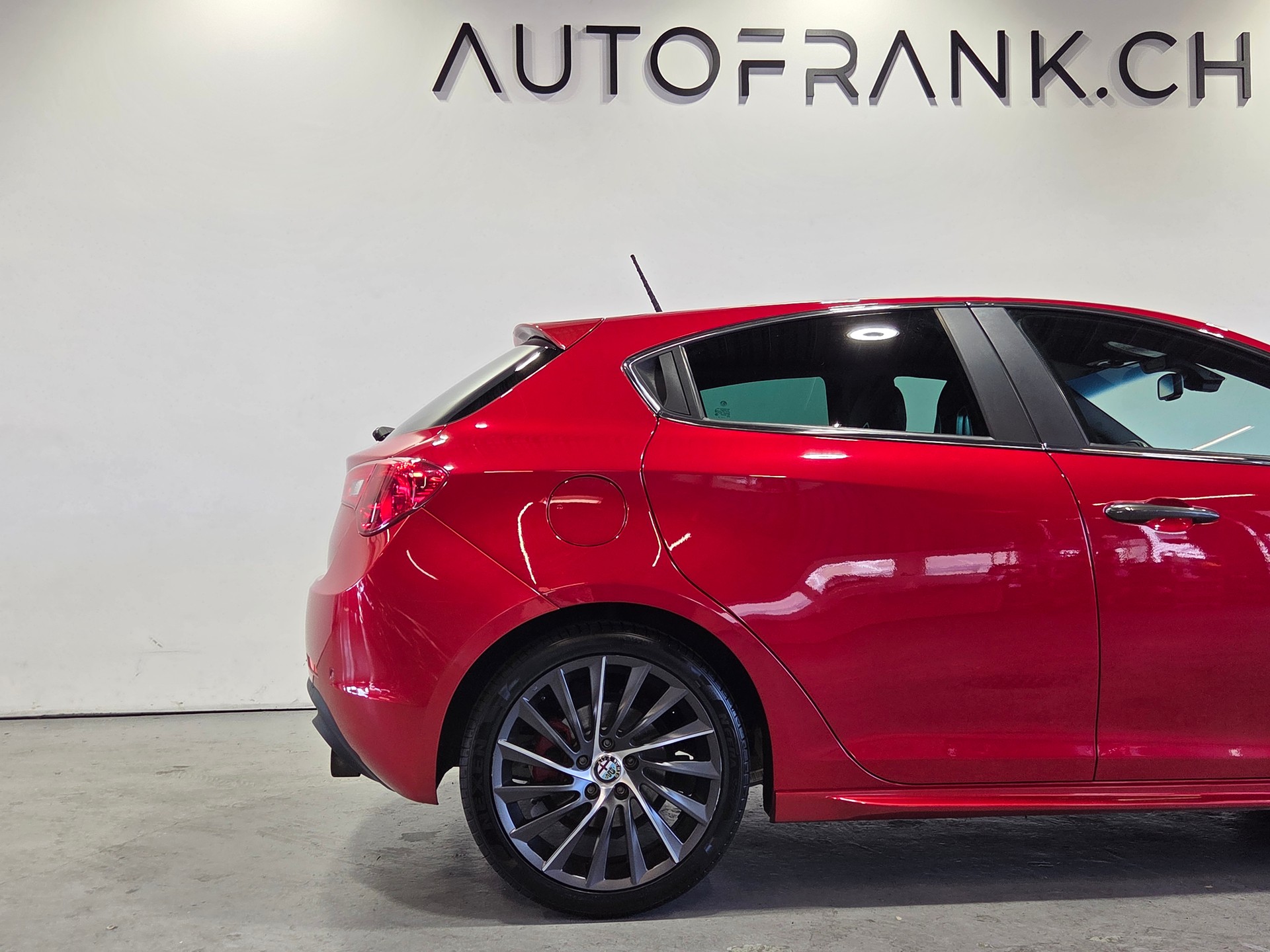 ALFA ROMEO Giulietta 1750 TBi Quadrifogl. Verde TCT-image-14