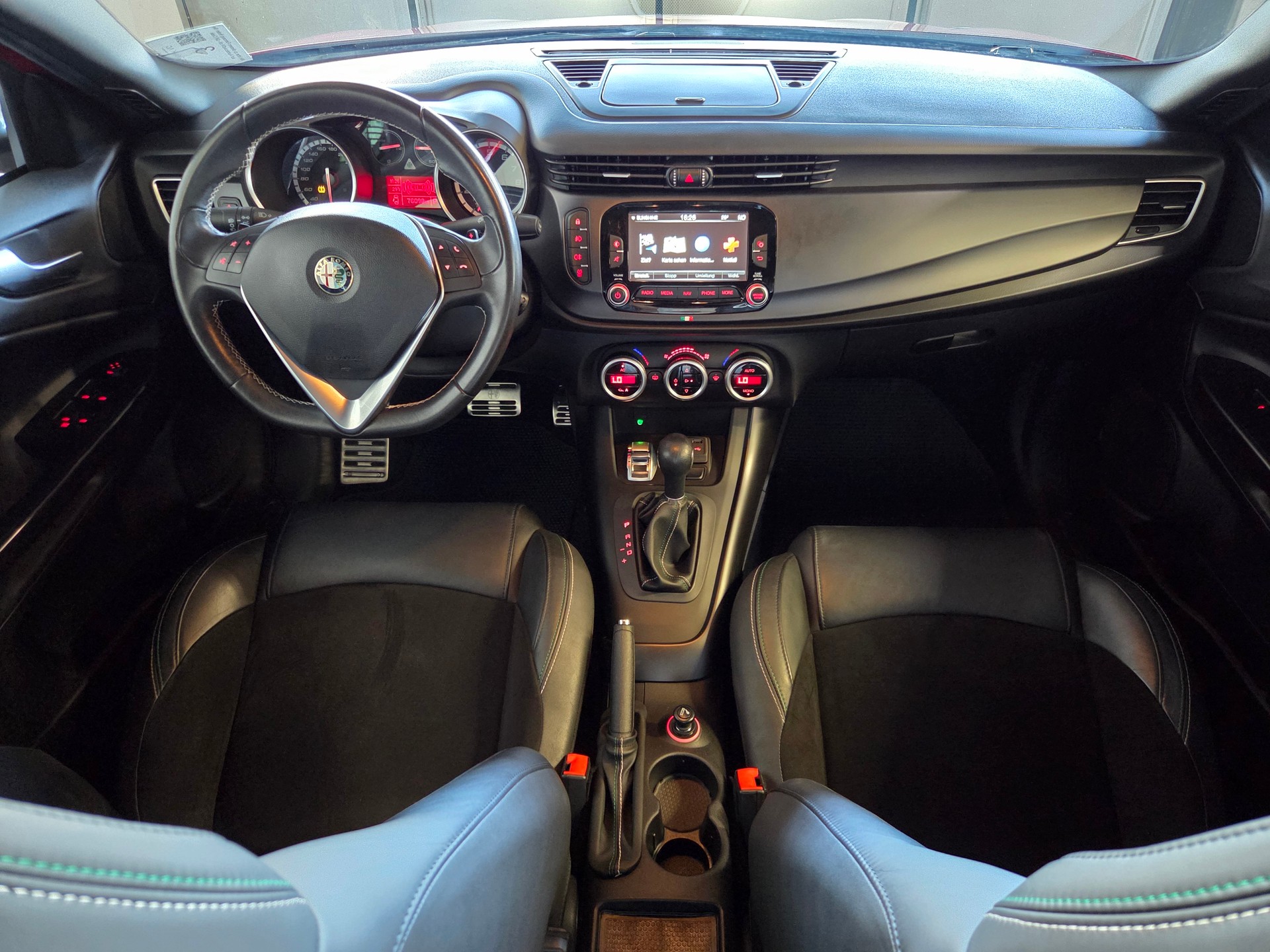 ALFA ROMEO Giulietta 1750 TBi Quadrifogl. Verde TCT-image-5