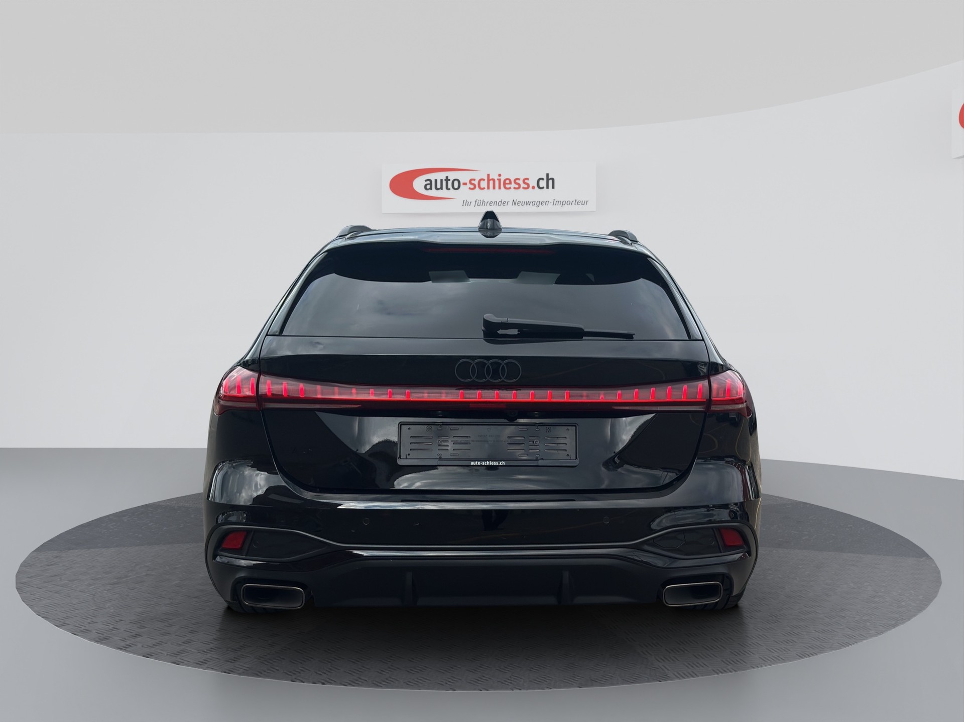 AUDI A5 Avant Black Line S Line TFSI-image-3