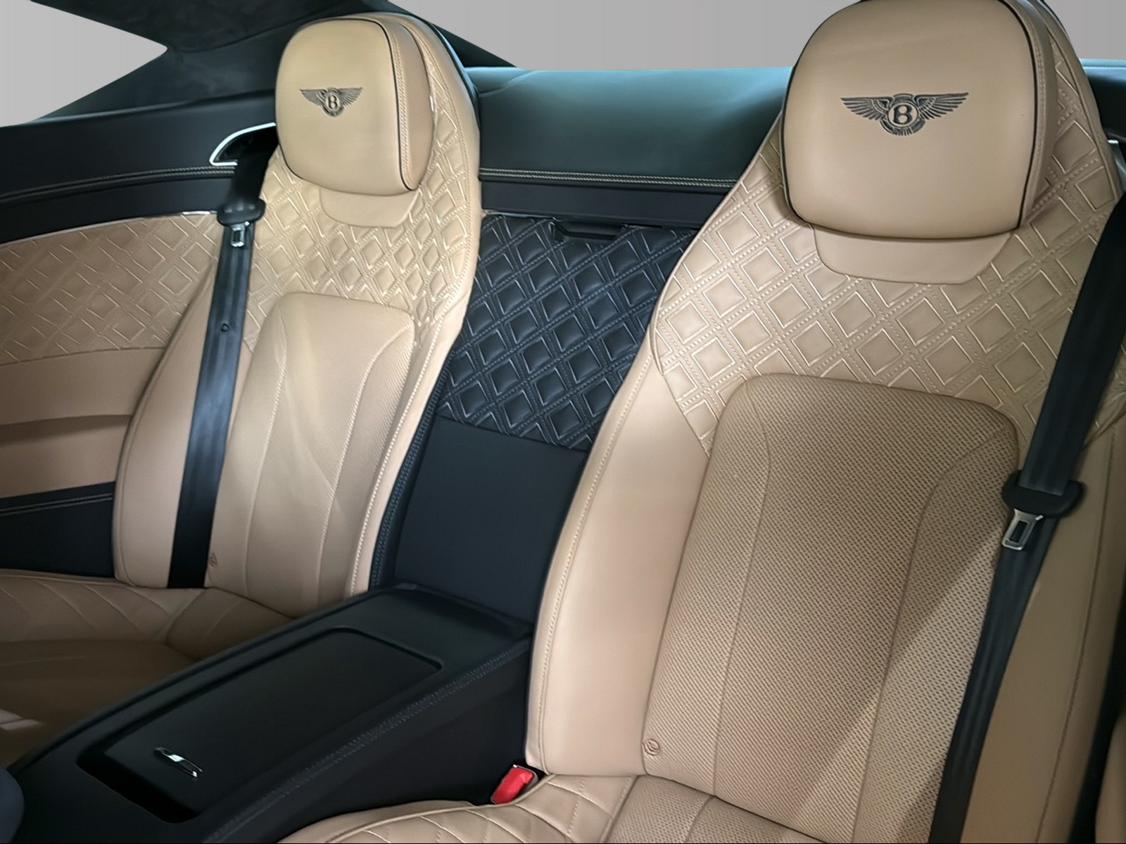 BENTLEY Continental GT 4.0 V8-image-6