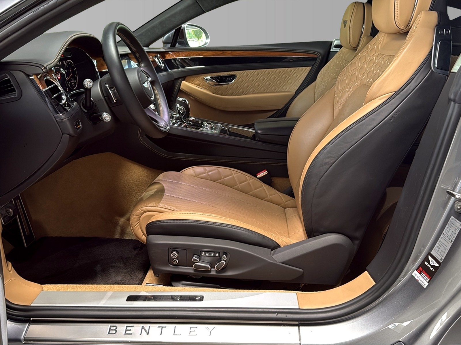 BENTLEY Continental GT 4.0 V8-image-4