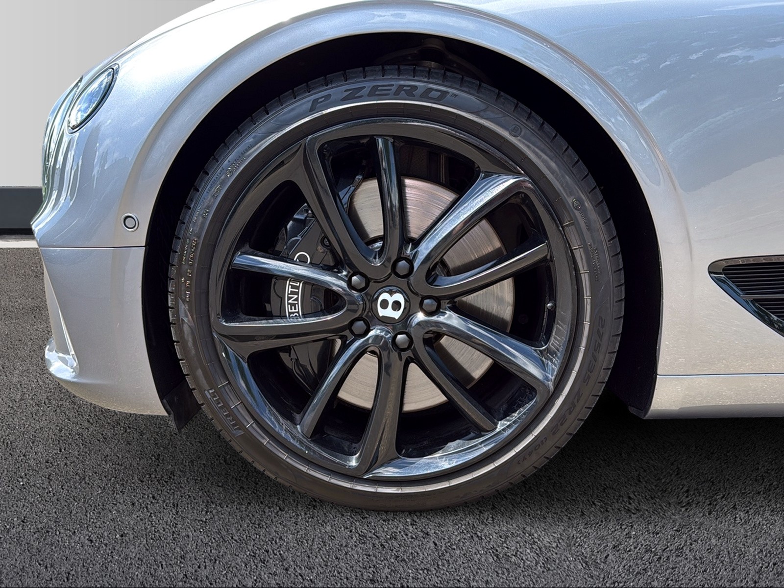 BENTLEY Continental GT 4.0 V8-image-11