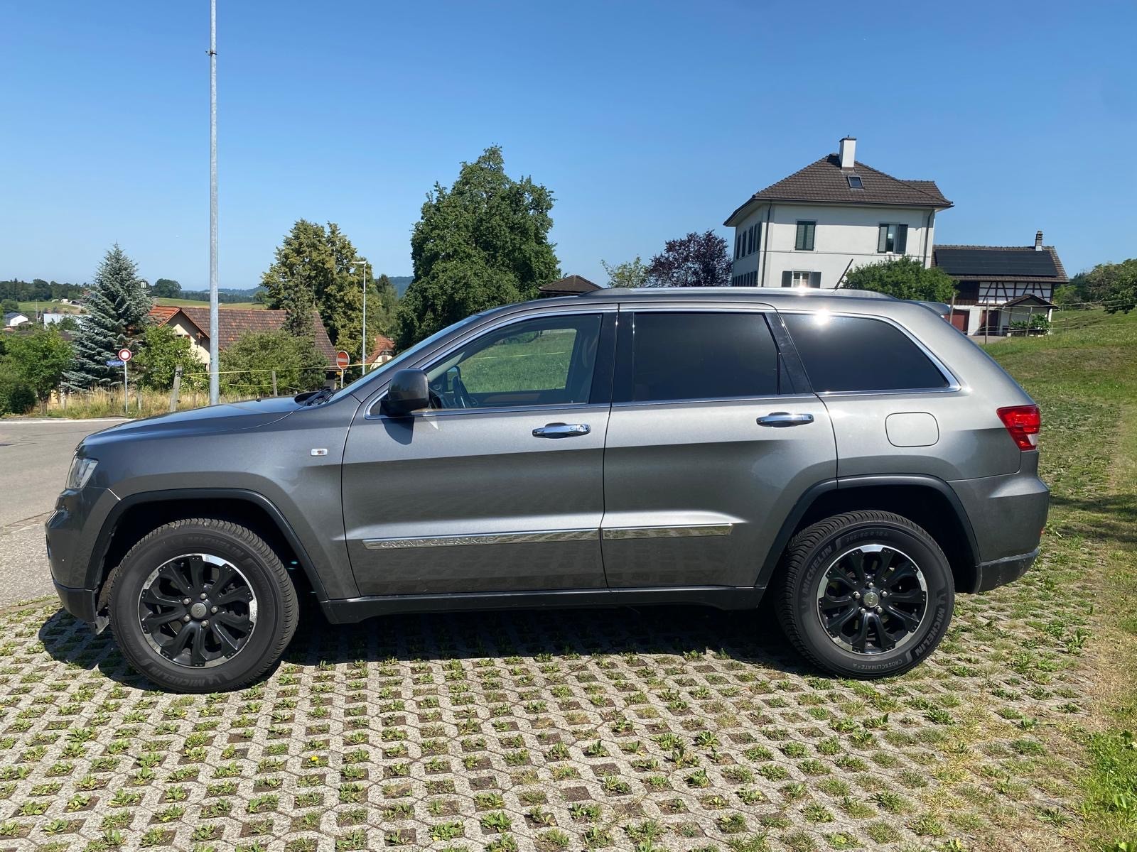 JEEP Grand Cherokee 3.0 CRD Limited Automatic-image-1