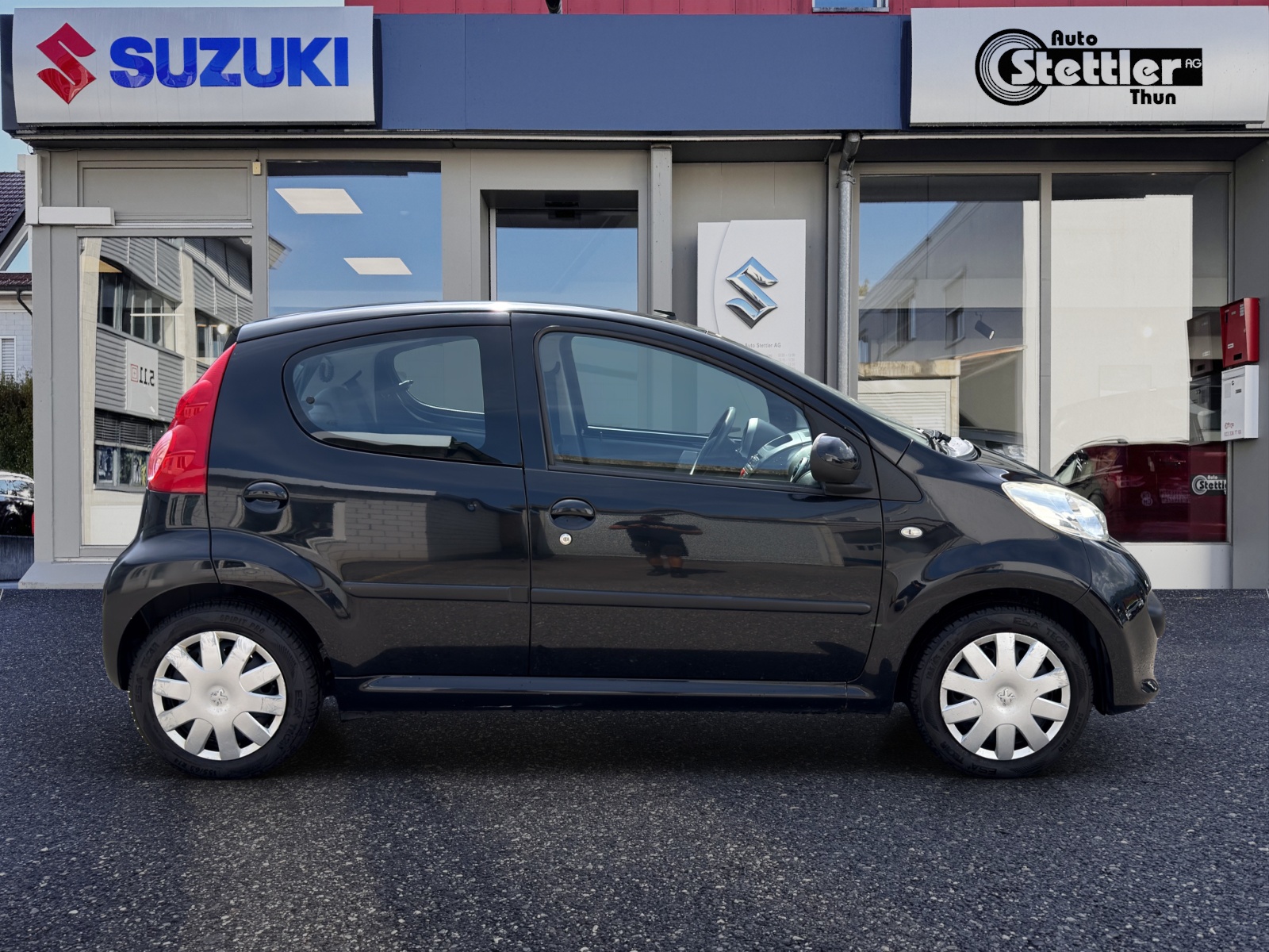 PEUGEOT 107 1.0 Trendy-image-6
