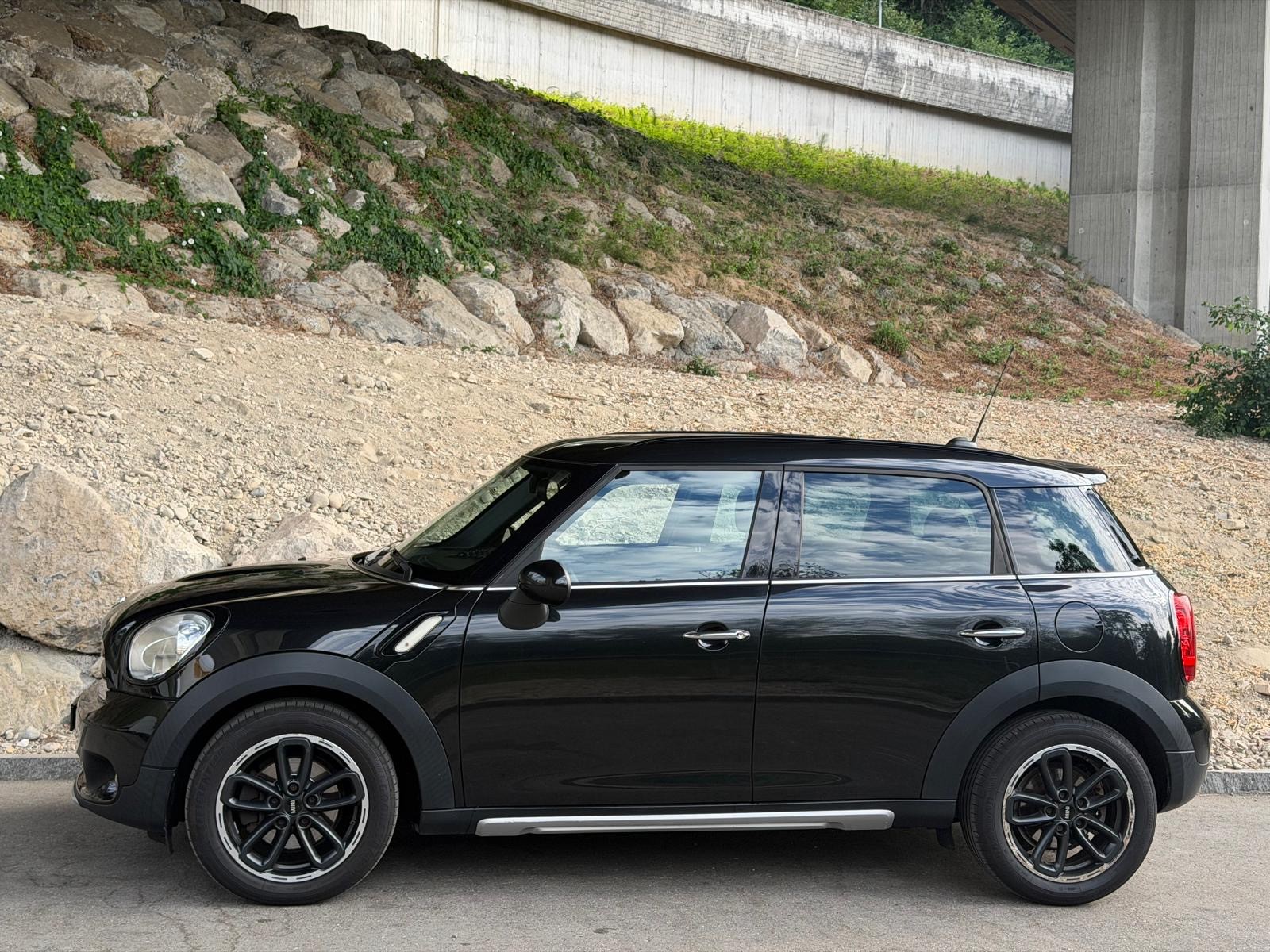 MINI Countryman Cooper ALL4-image-2