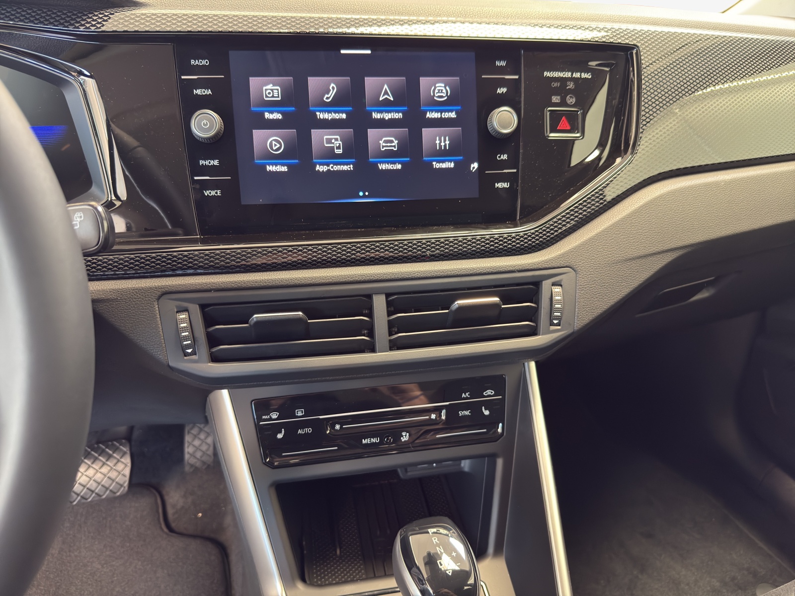VW Polo 1.0 TSI Life DSG-image-10