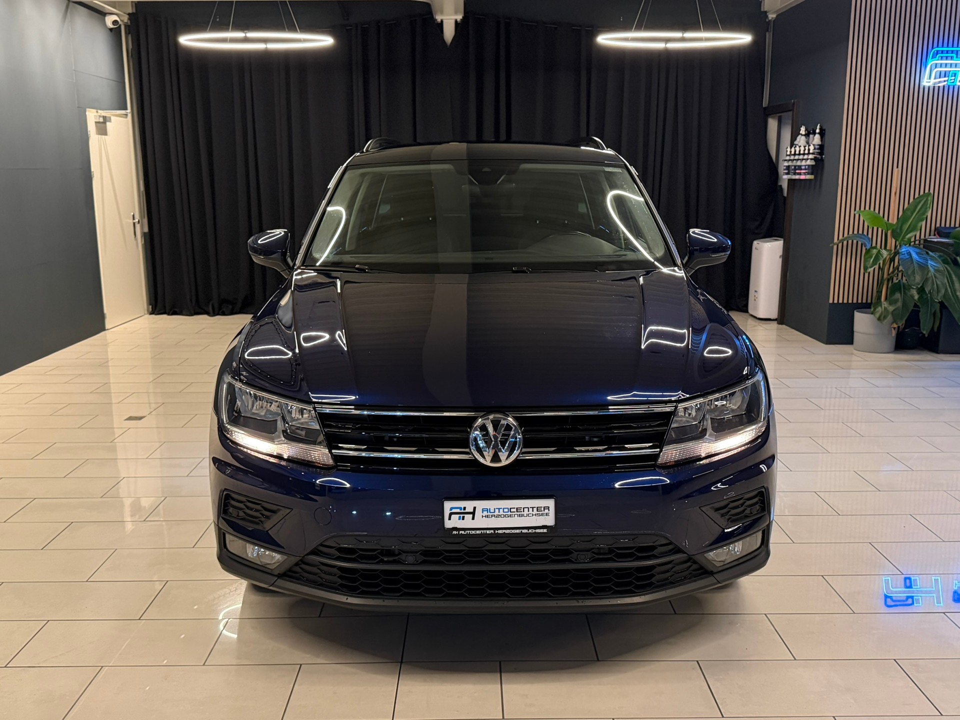 VW Tiguan 2.0 TDI SCR Comfortline 4Motion DSG-image-1