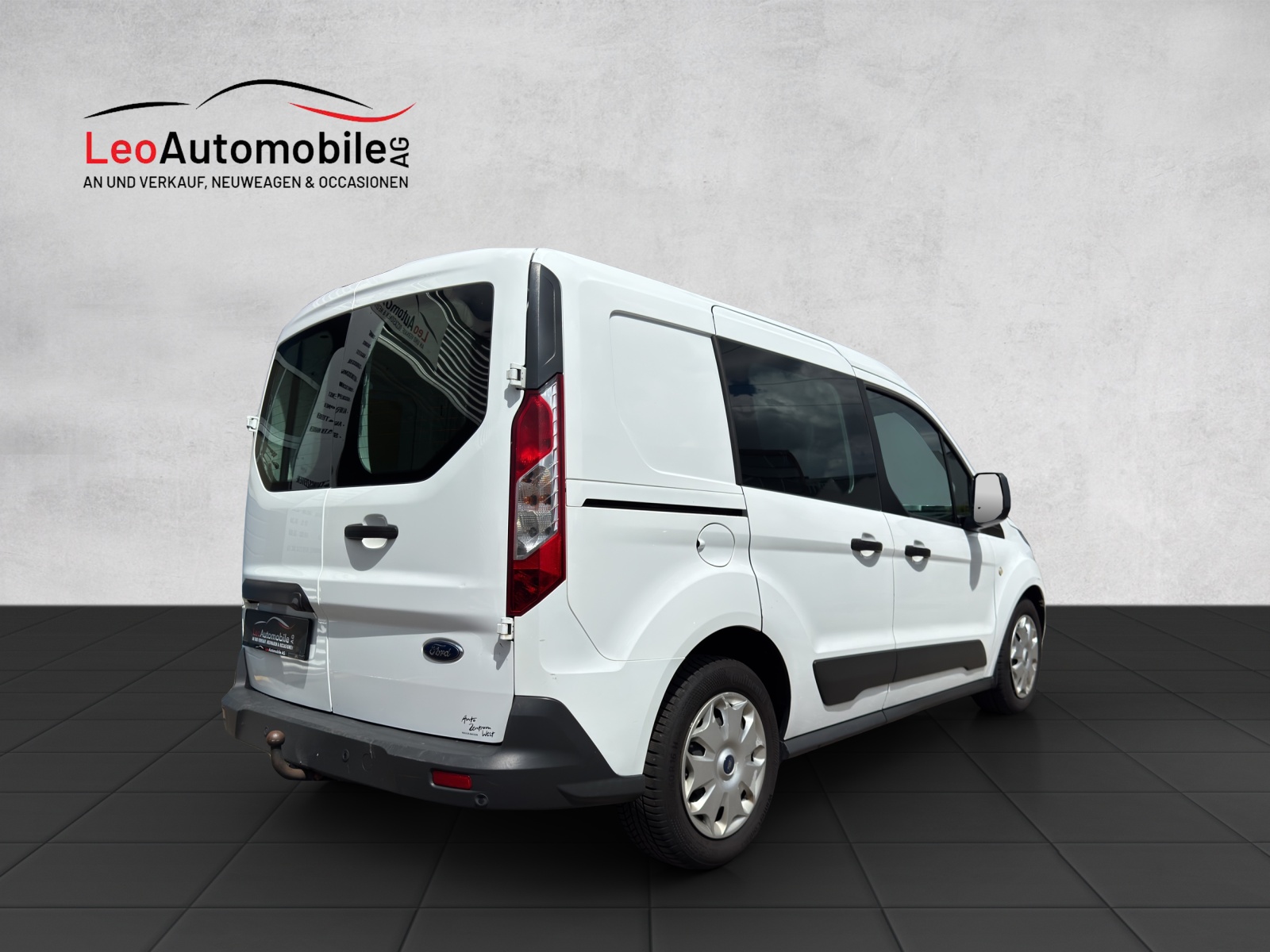 FORD Transit Connect Van T230 1.5 Eco Blue Trend-image-2