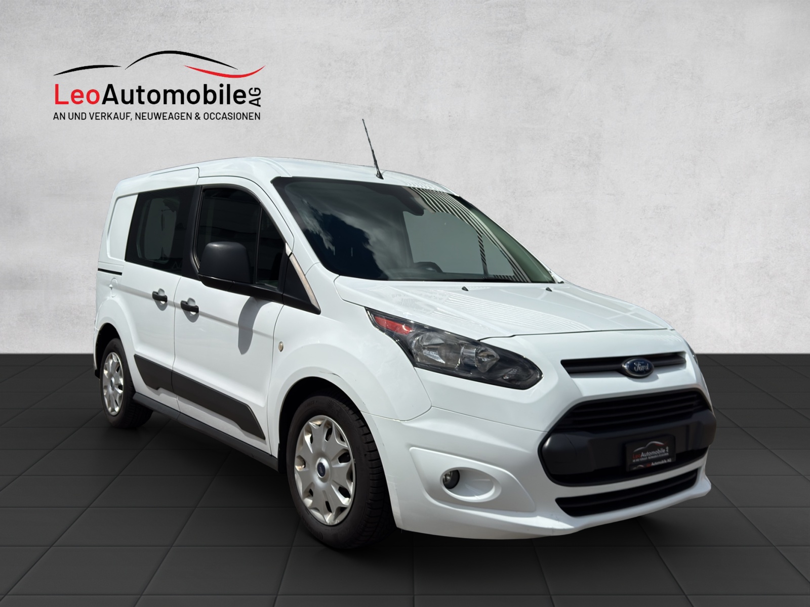 FORD Transit Connect Van T230 1.5 Eco Blue Trend-image-6
