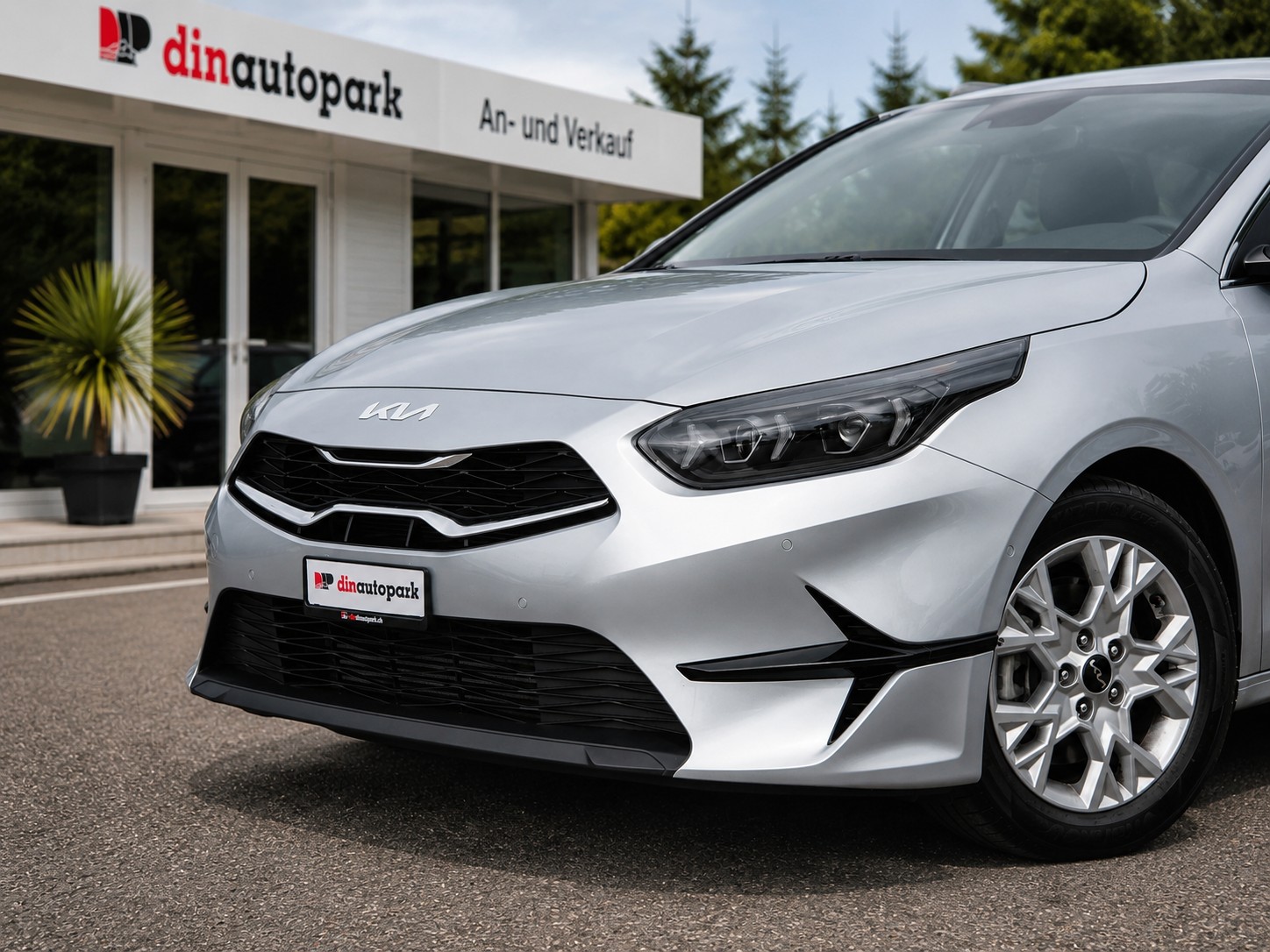KIA Ceed 1.5 T-GDi MHEV Power DCT * CH-Fahrzeug *-showroom-element-1