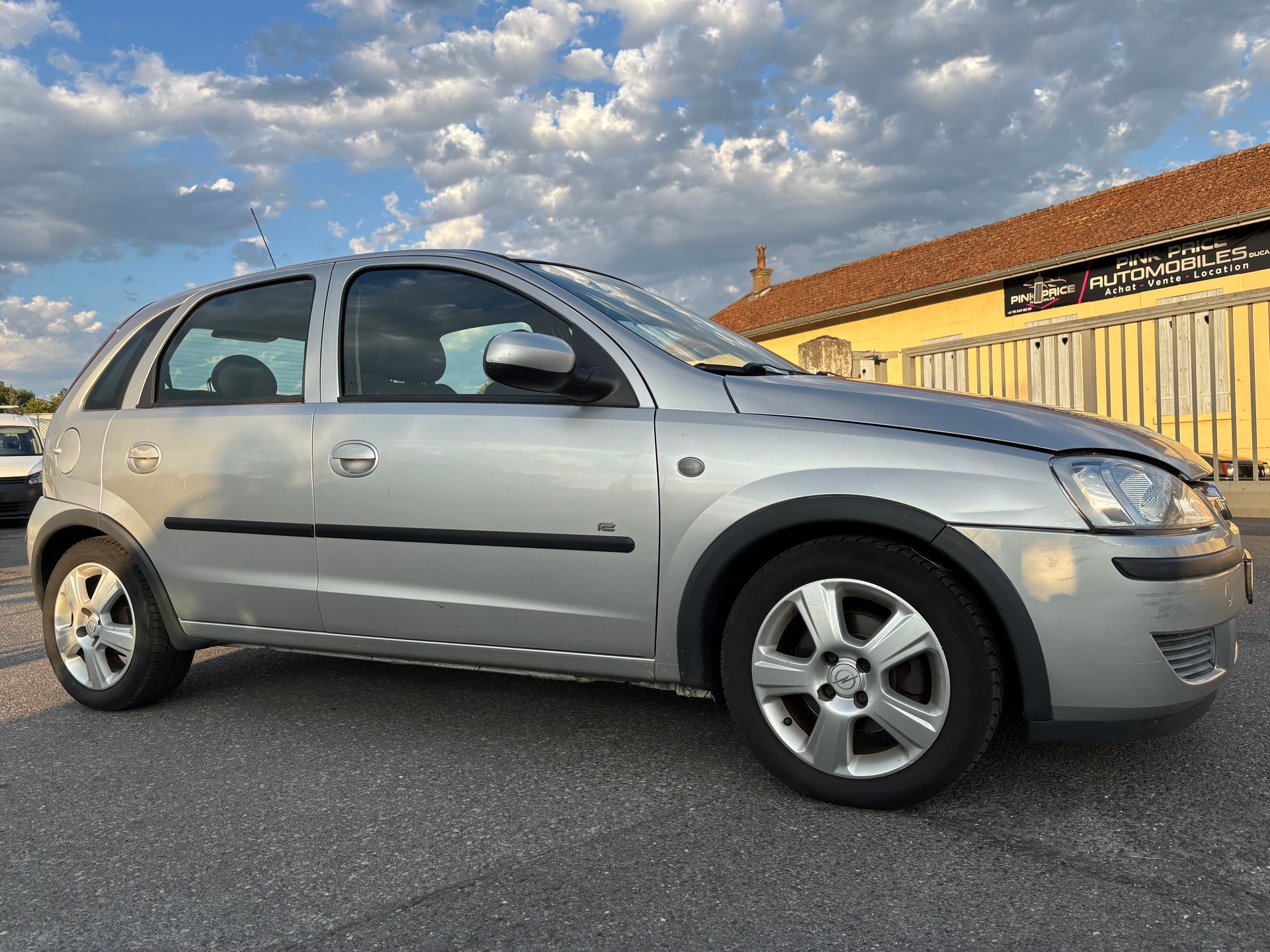 OPEL Corsa 1.4 TP Enjoy-image-2
