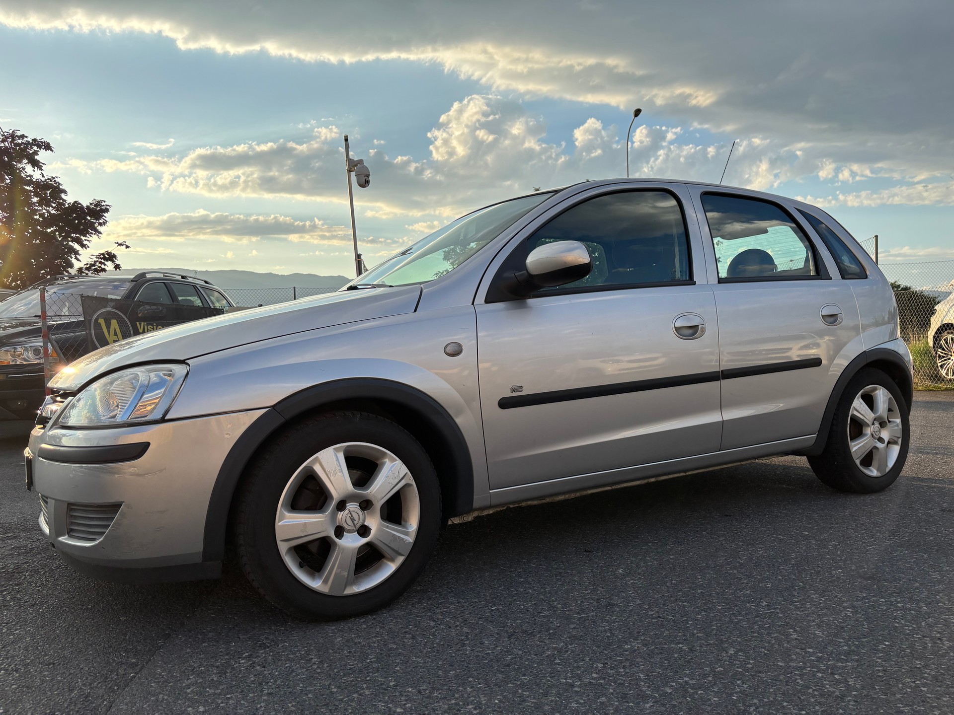OPEL Corsa 1.4 TP Enjoy-image-1