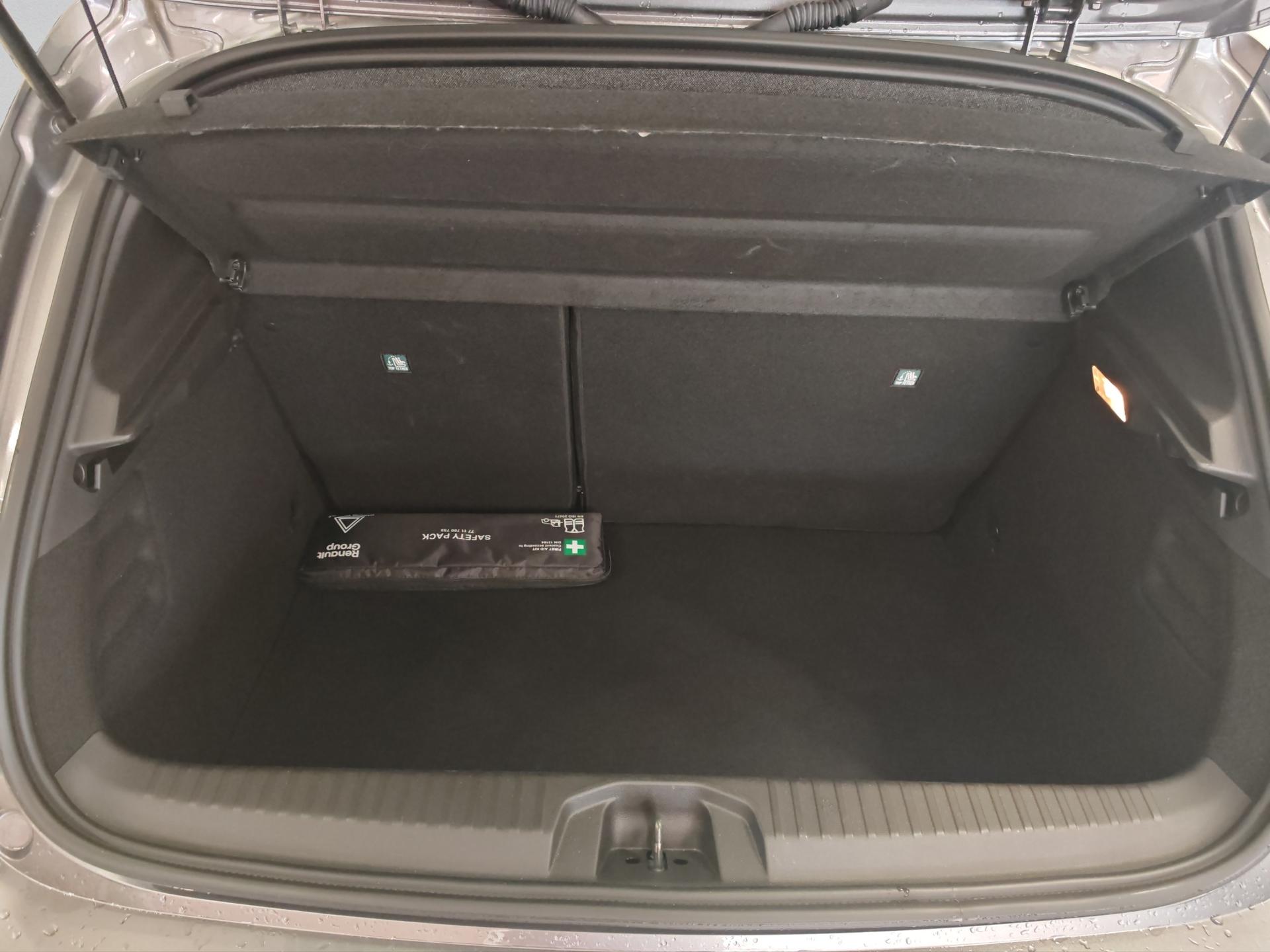 RENAULT Clio 1.6 E-Tech Esprit Alpine-image-15