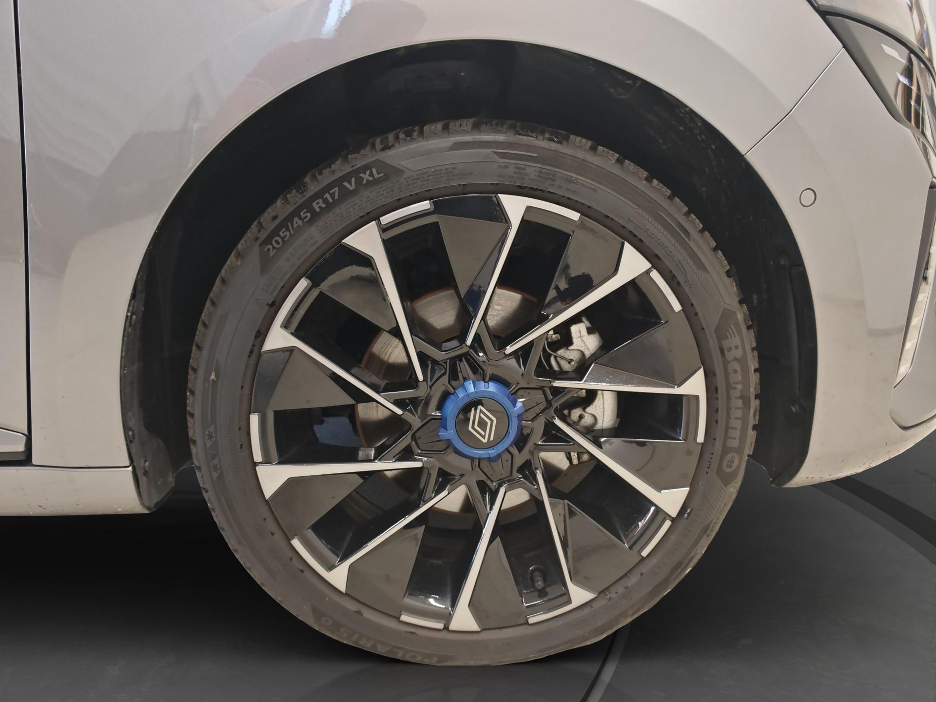 RENAULT Clio 1.6 E-Tech Esprit Alpine-image-17