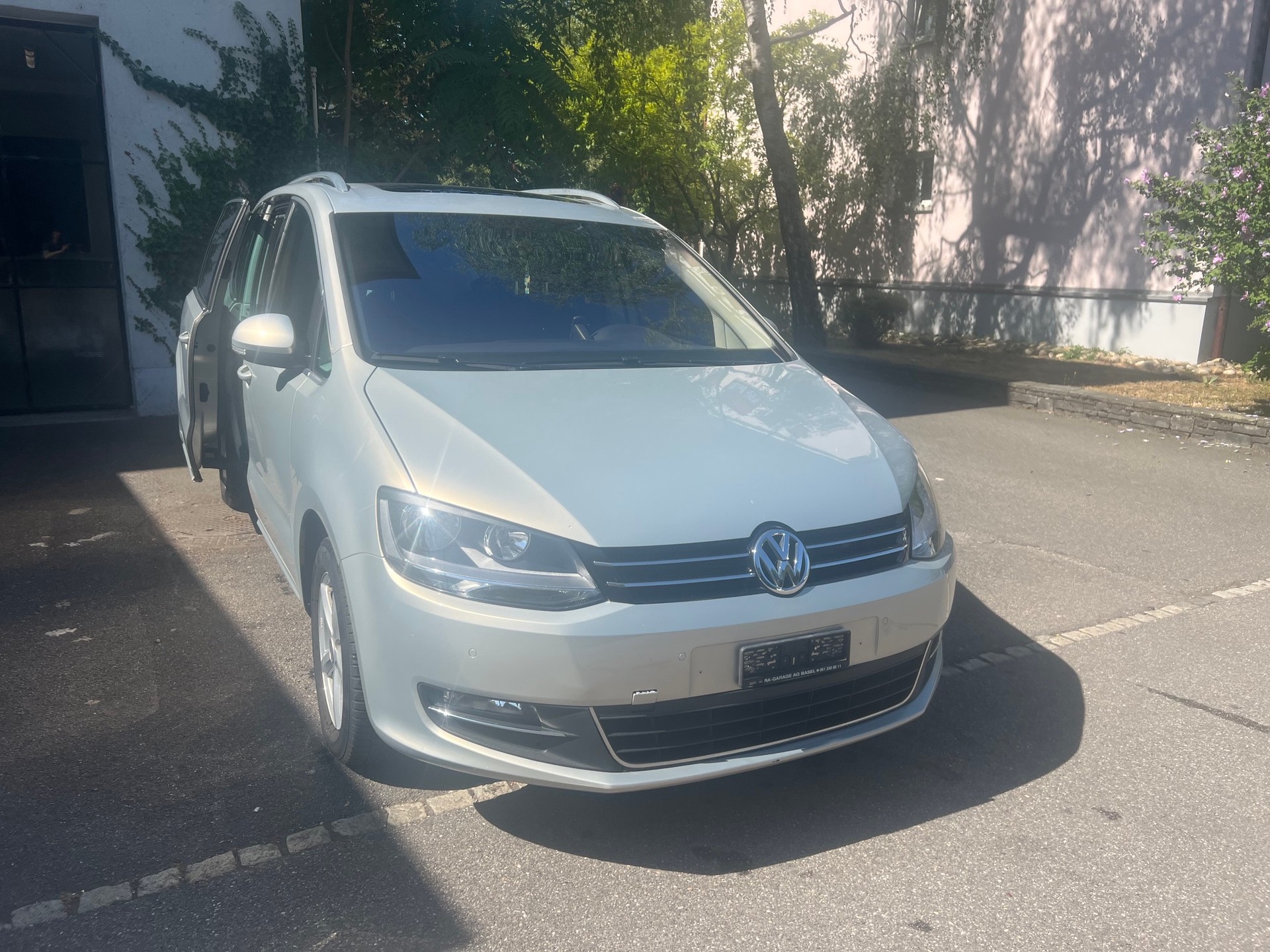 VW 2.0 TDI Highline DSG-image-1