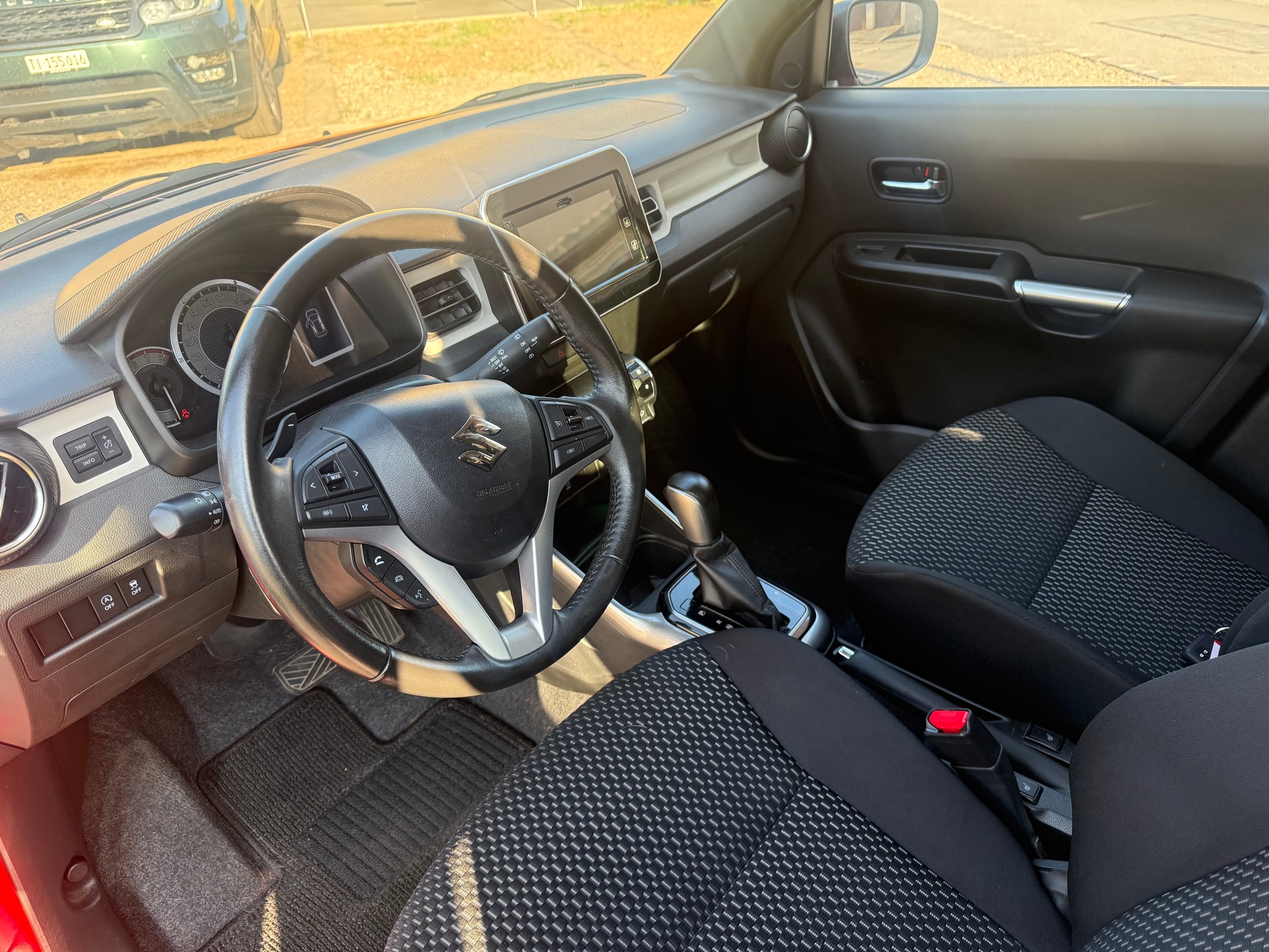 SUZUKI Ignis 1.2i Compact Top Hybrid CVT-image-8