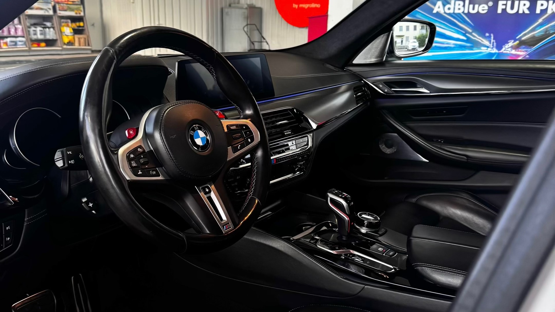 BMW M5 xDrive Drivelogic **Akrapovic Auspuffanlage**-image-2
