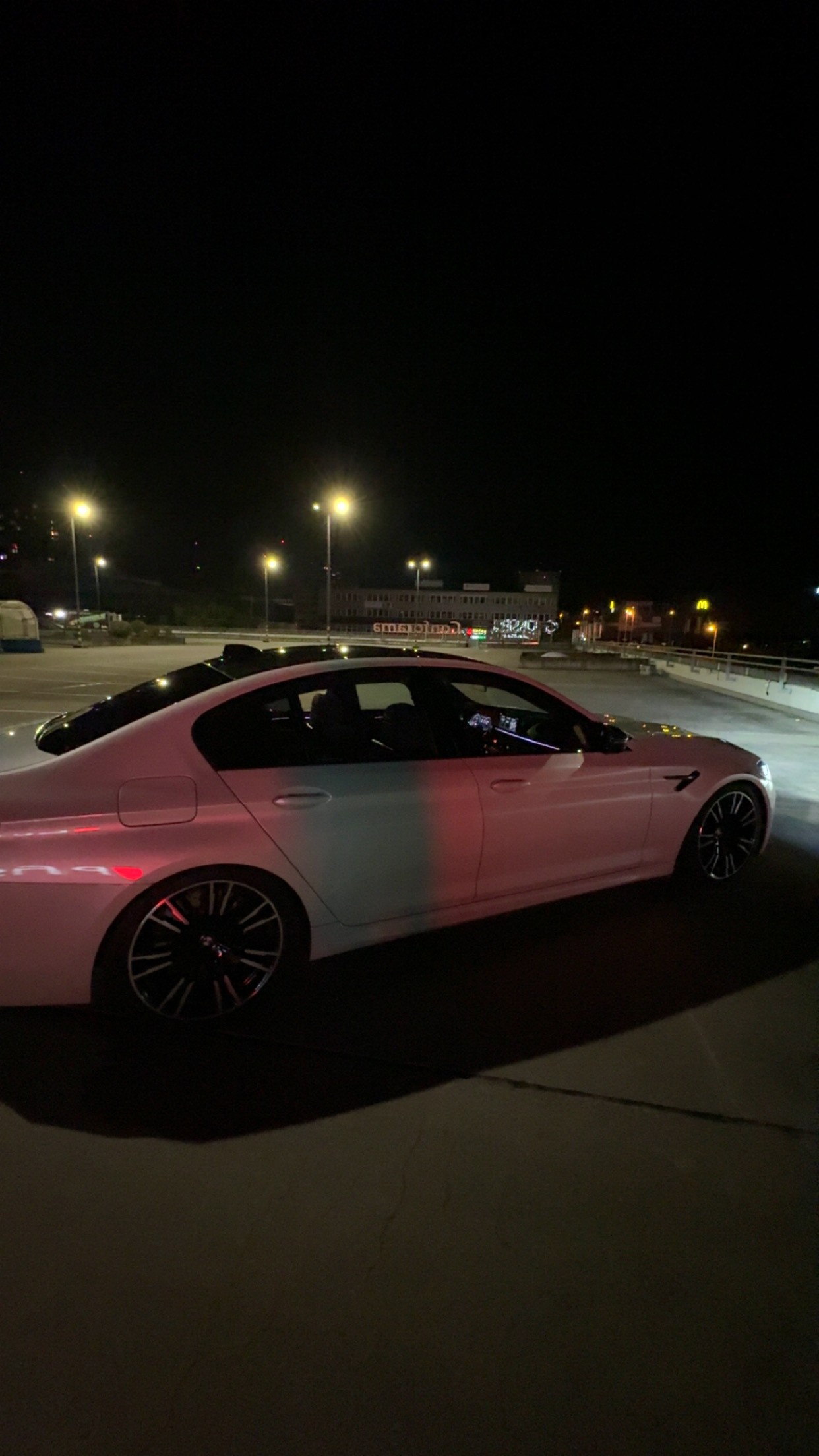 BMW M5 xDrive Drivelogic **Akrapovic Auspuffanlage**-image-13