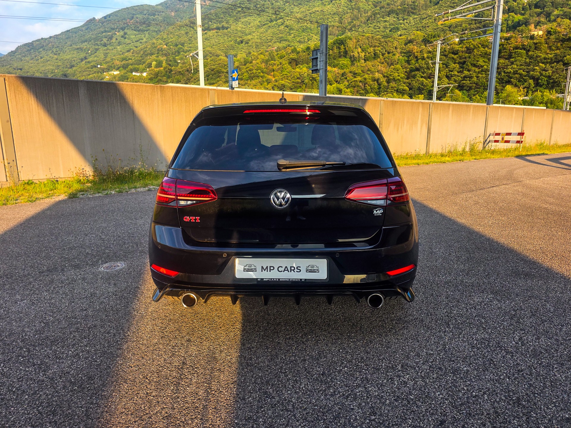 VW 7.5 GTI PERFORMANCE-image-0