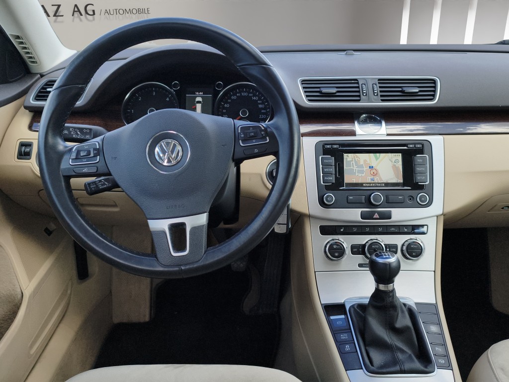 VW Passat Variant 2.0 TDI 170 BlueMT Highlline-image-10