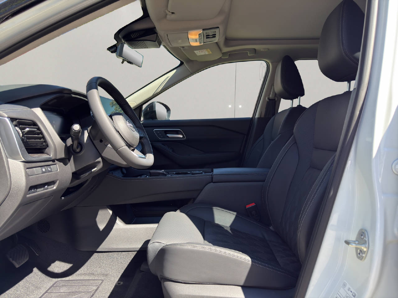 NISSAN X-Trail 1.5 VC-T Tekna+ e-4orce 7P-image-5