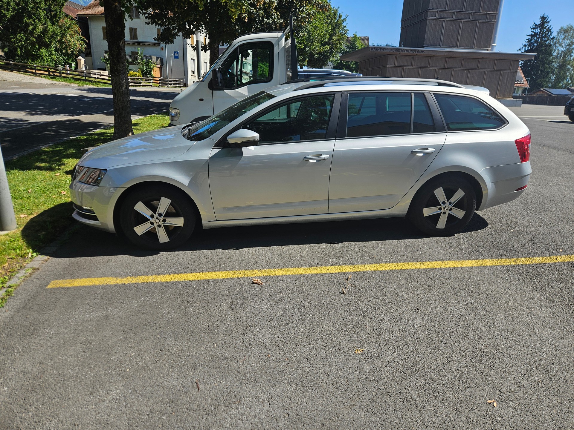 SKODA 2.0 TDI 184 Prag 4x4 DSG-image-0