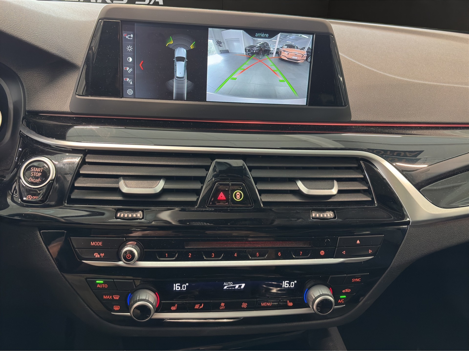 BMW 530d Touring Sport Line Steptronic-image-12