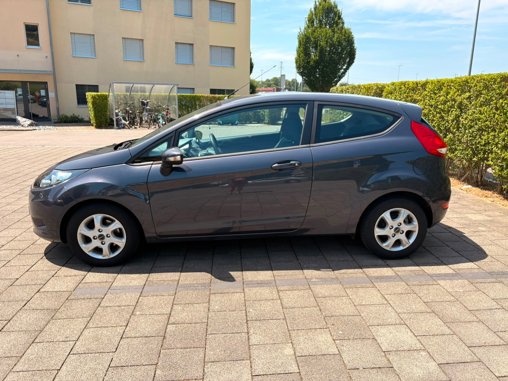 FORD FIESTA-image-4