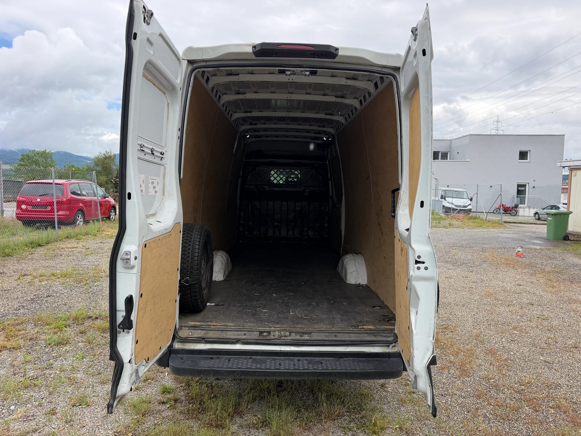 IVECO 33 S 16H A8 SVL | Automat | Lange Version | Klima-image-6