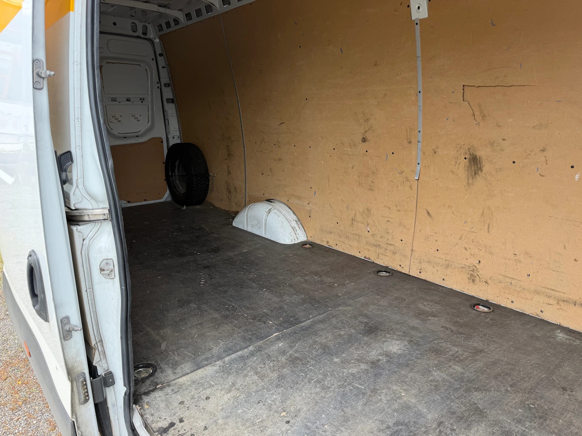 IVECO 33 S 16H A8 SVL | Automat | Lange Version | Klima-image-11