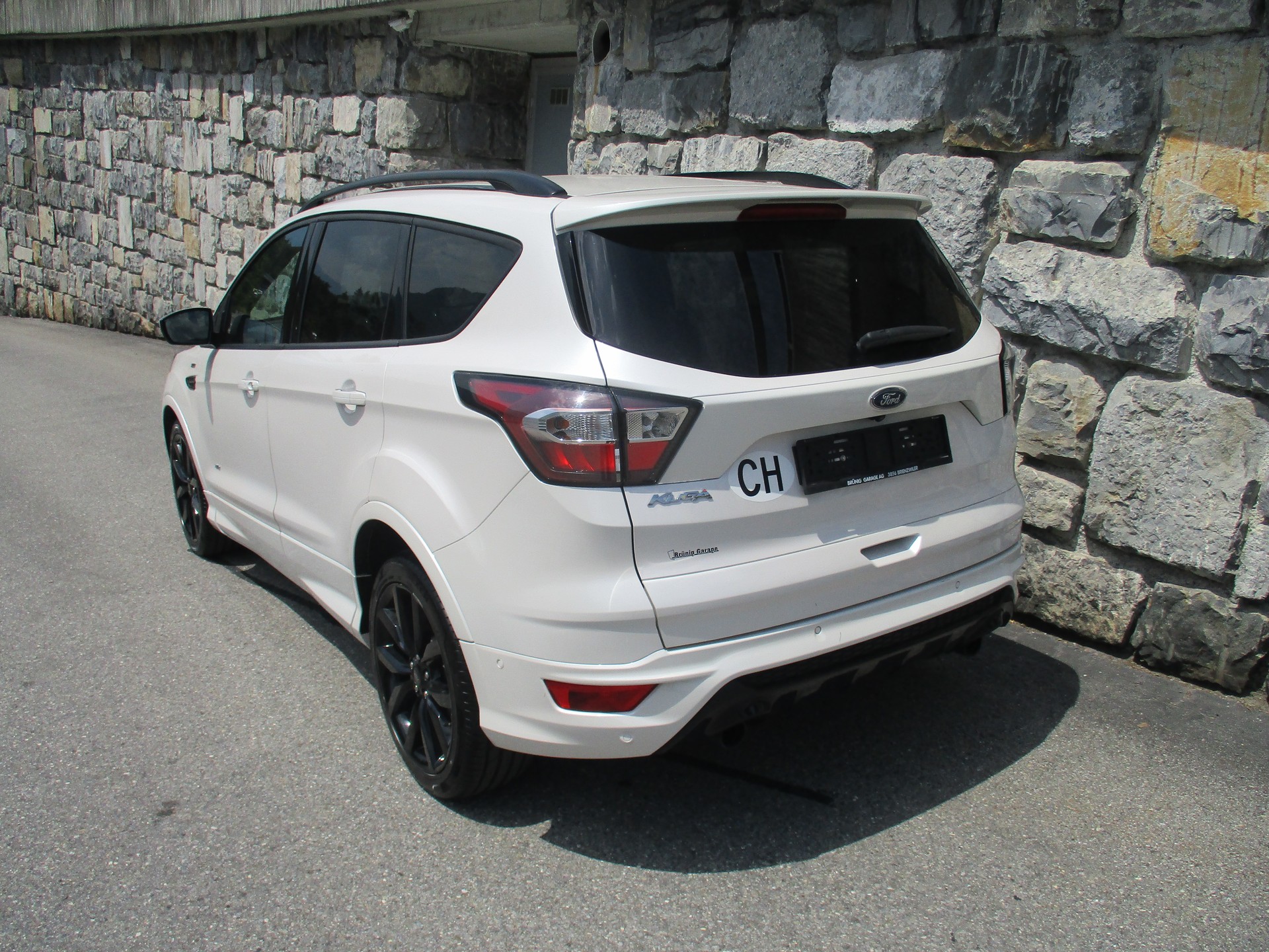 FORD Kuga 2.0 TDCi ST Line 4WD PowerShift-image-2